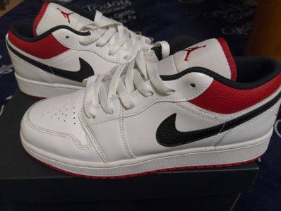 NIKE AIR JORDAN 1 LOW "WHITE/UNIVERSITY RED/BLACK"