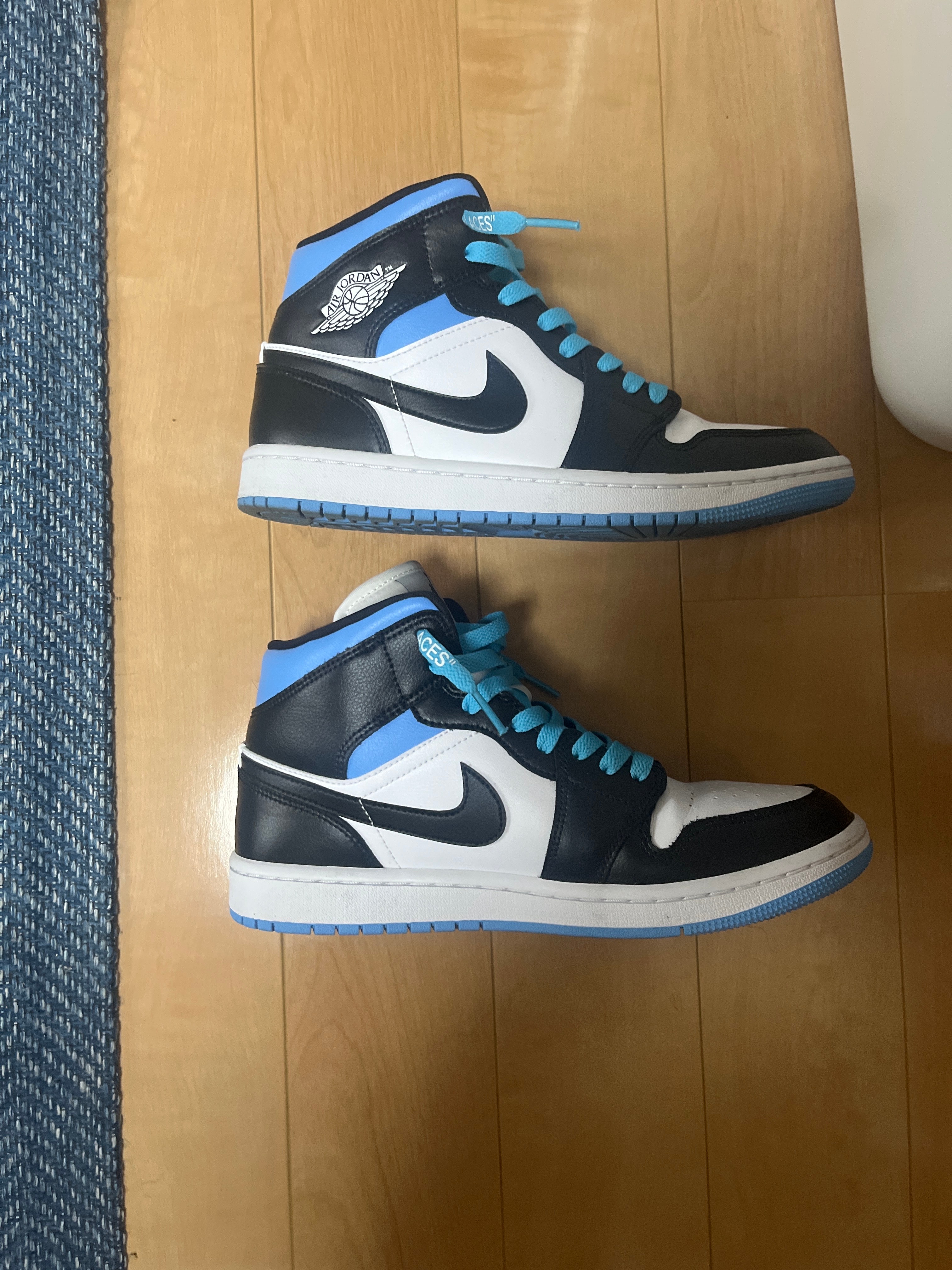Nike Women's Air Jordan 1 Mid "Black/University Blue"
