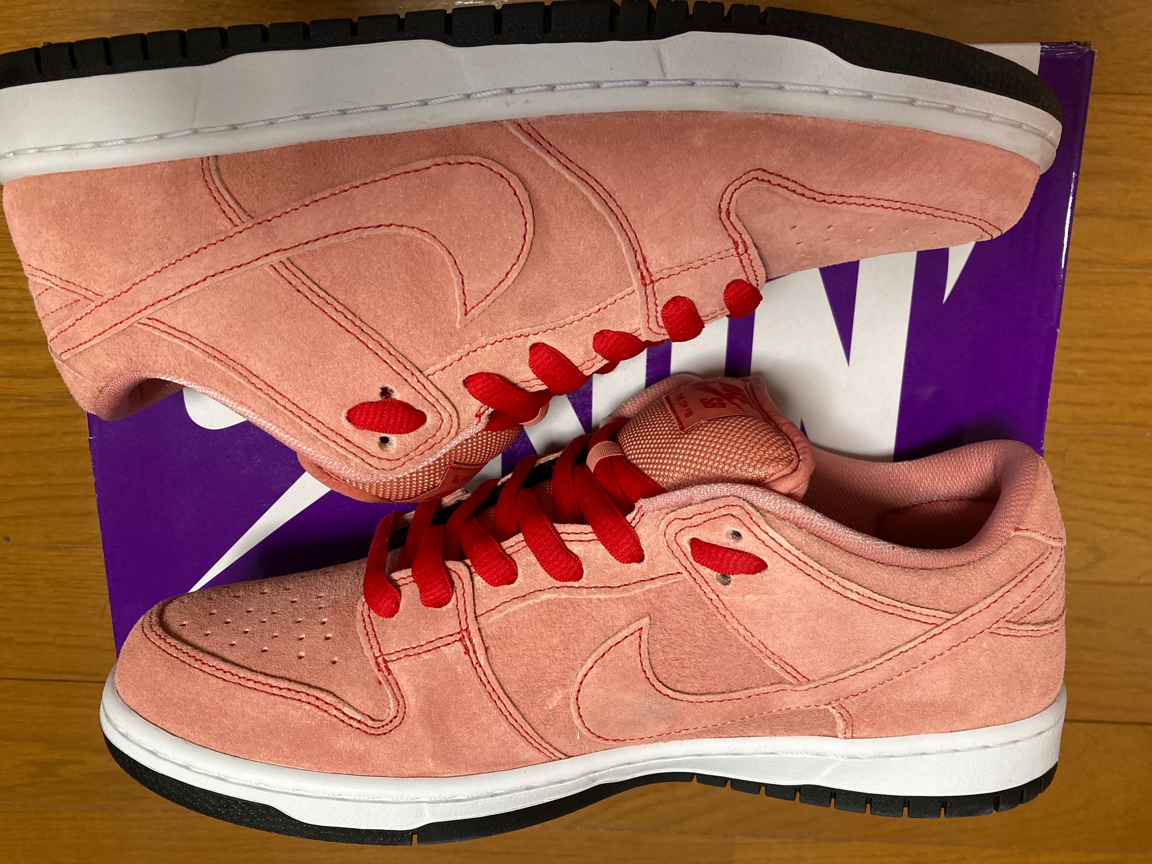 Nike SB Dunk Low "Pink Pig"