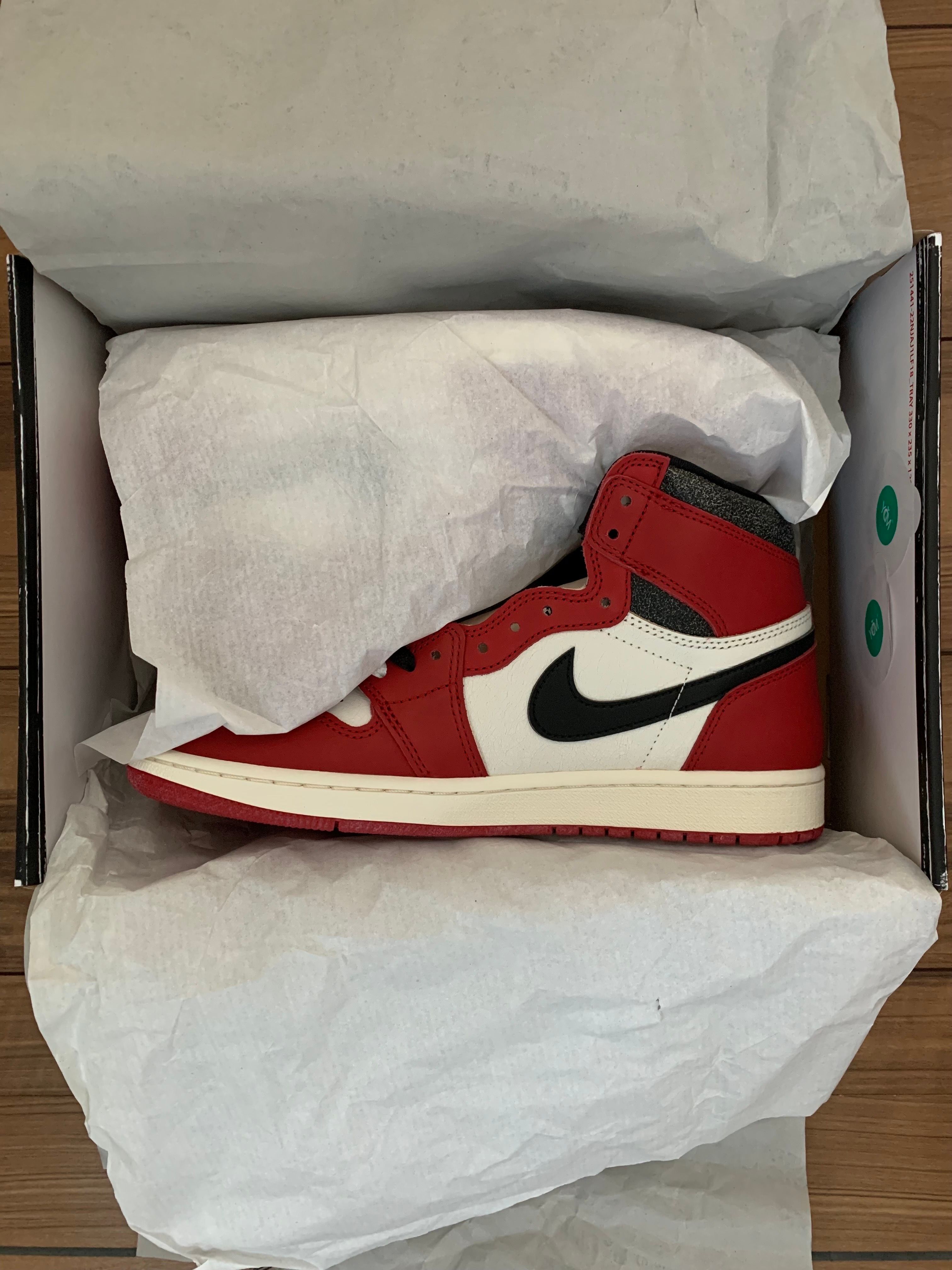 Nike Air Jordan 1 High OG "Lost & Found/Chicago"