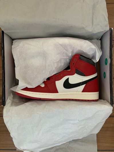 Nike Air Jordan 1 High OG "Lost & Found/Chicago"