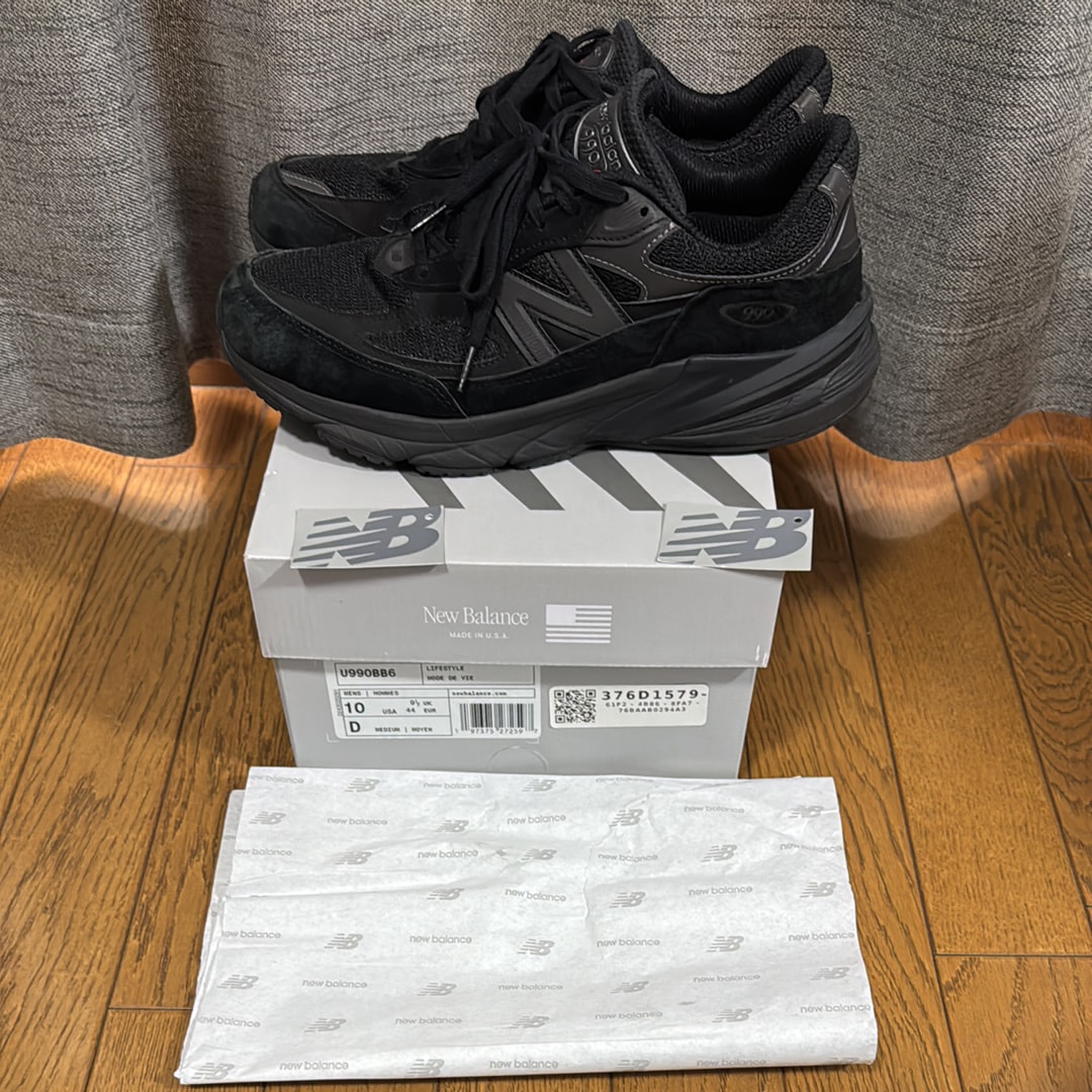 New Balance 990V6 "Triple Black"