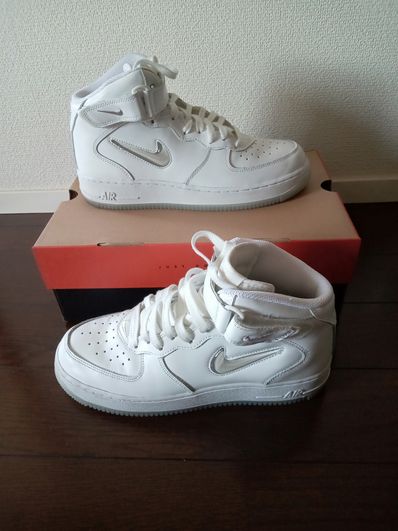 Nike Air Force 1 Mid ’07 Color of the Month "White Jewel"