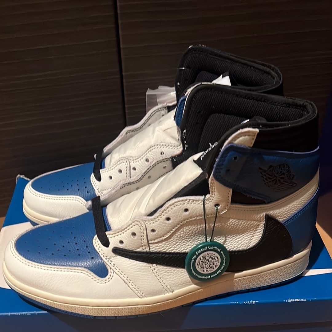 Travis Scott × fragment design × Nike Air Jordan 1 Retro High OG SP "Military Blue"