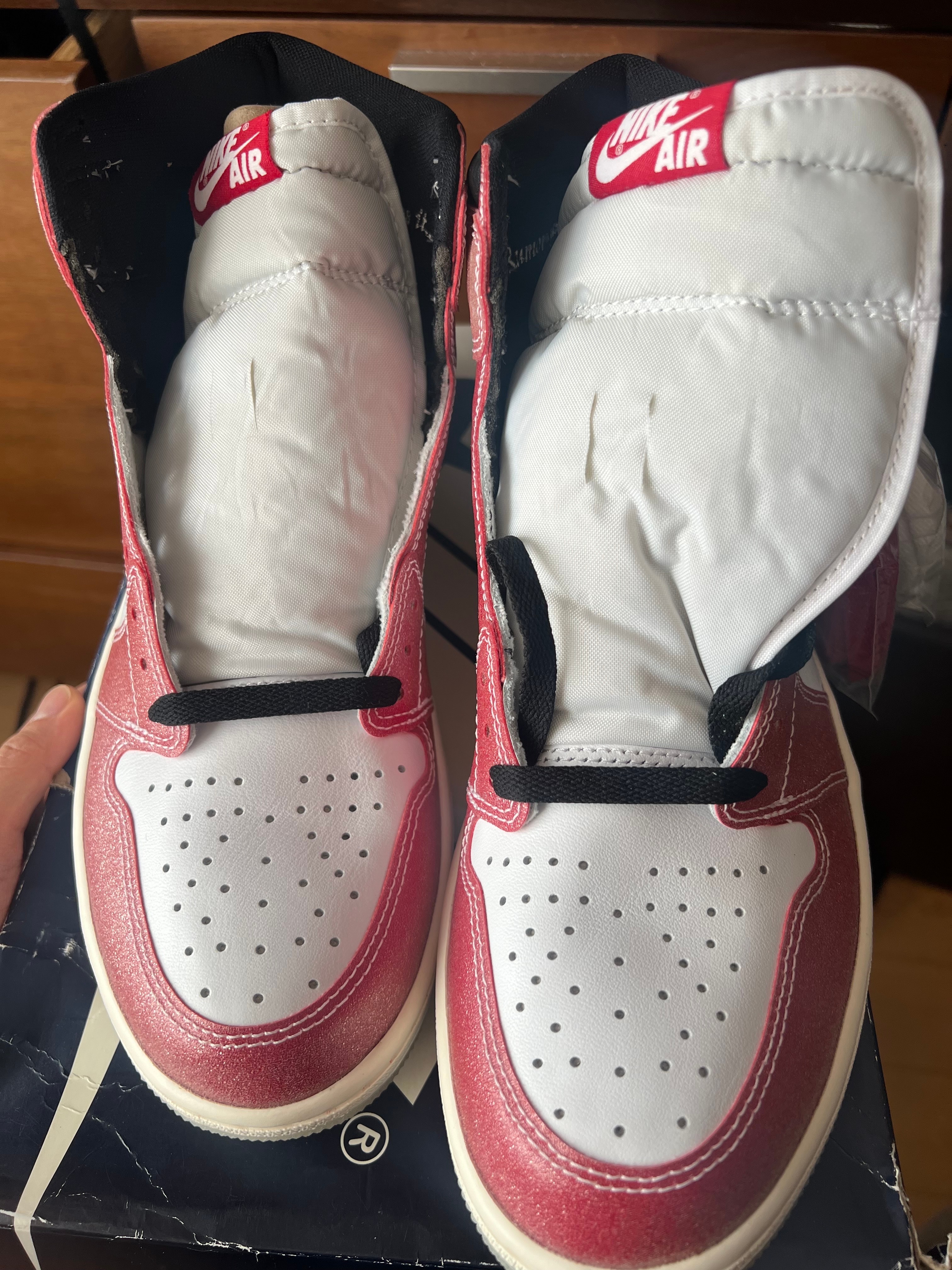 Trophy Room × Nike Air Jordan 1 Retro High "Chicago" (Friends and Family) (Blue Laces)