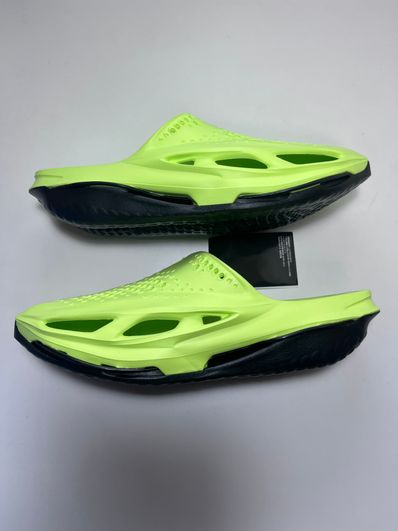 Matthew M. Williams × Nike 005 Slide "Volt"