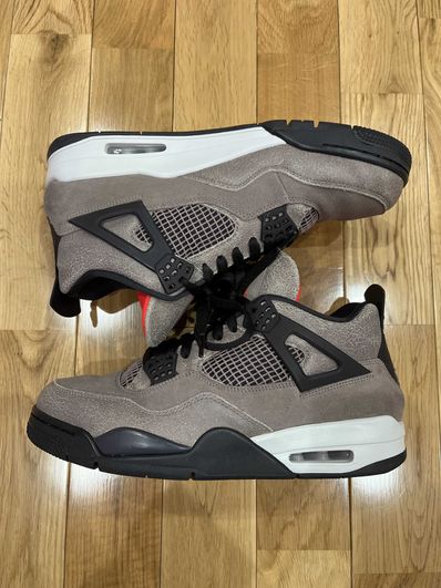 Nike Air Jordan 4 "Taupe Haze"
