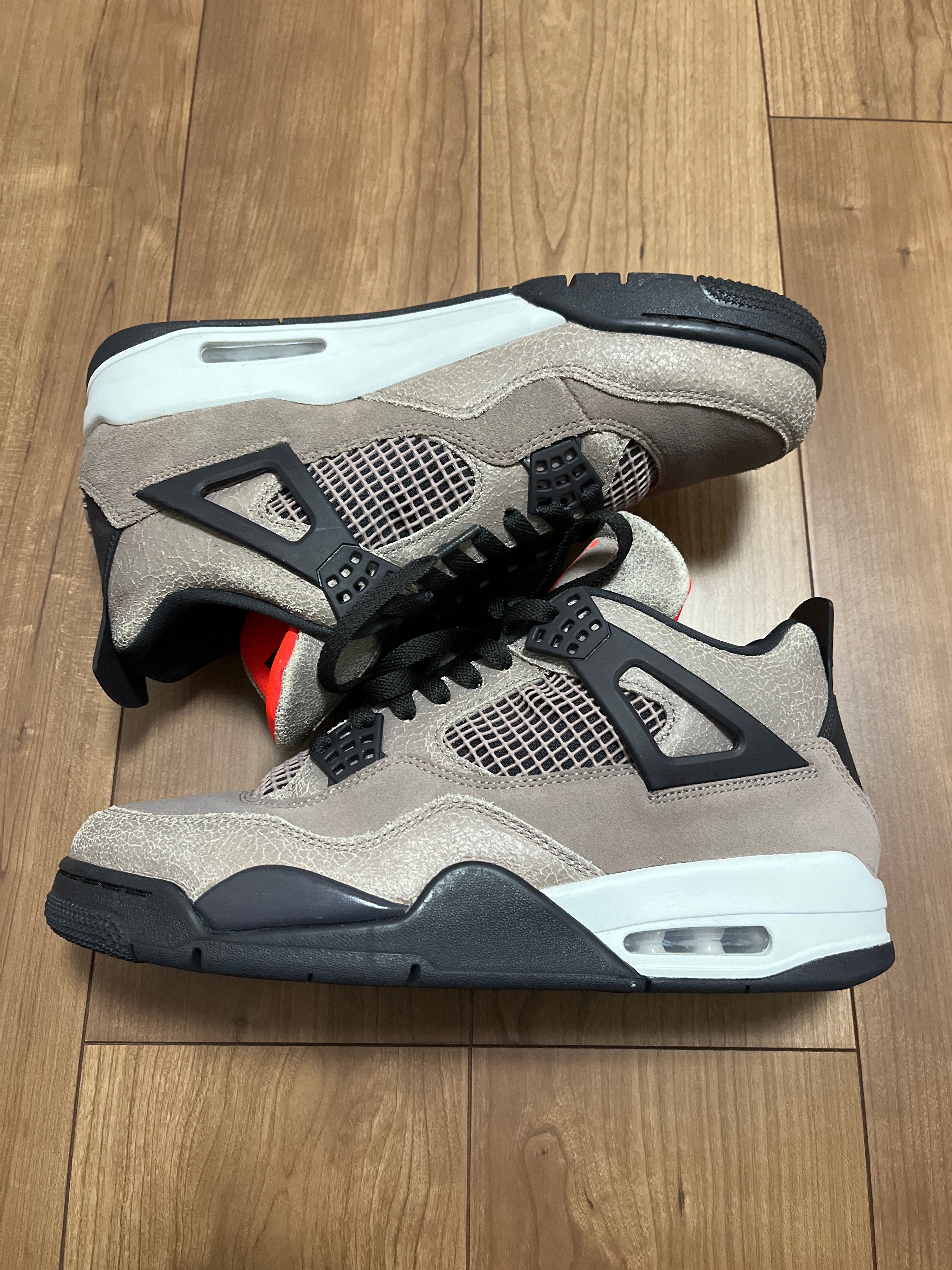 Nike Air Jordan 4 "Taupe Haze"