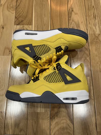 Nike Air Jordan 4 "Tour Yellow"