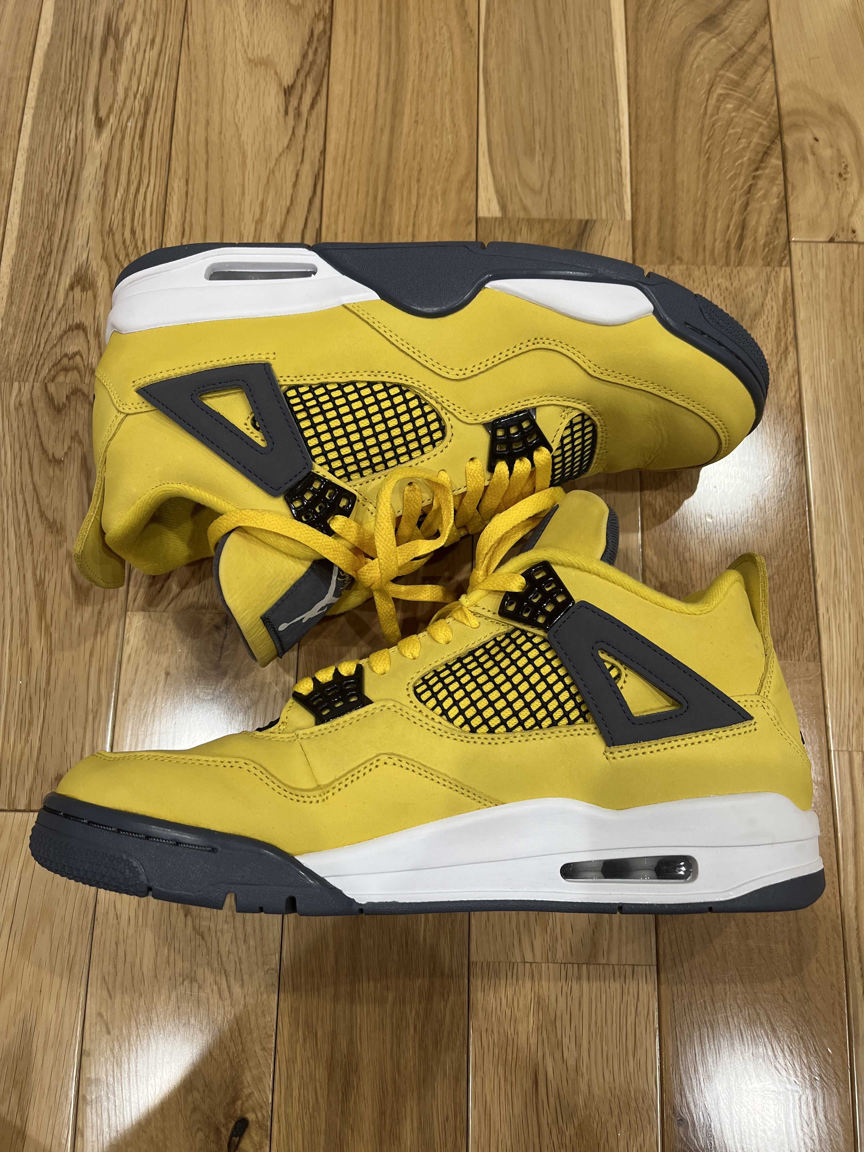 Nike Air Jordan 4 "Tour Yellow"