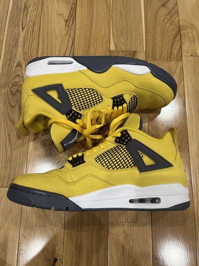 Nike Air Jordan 4 "Tour Yellow"