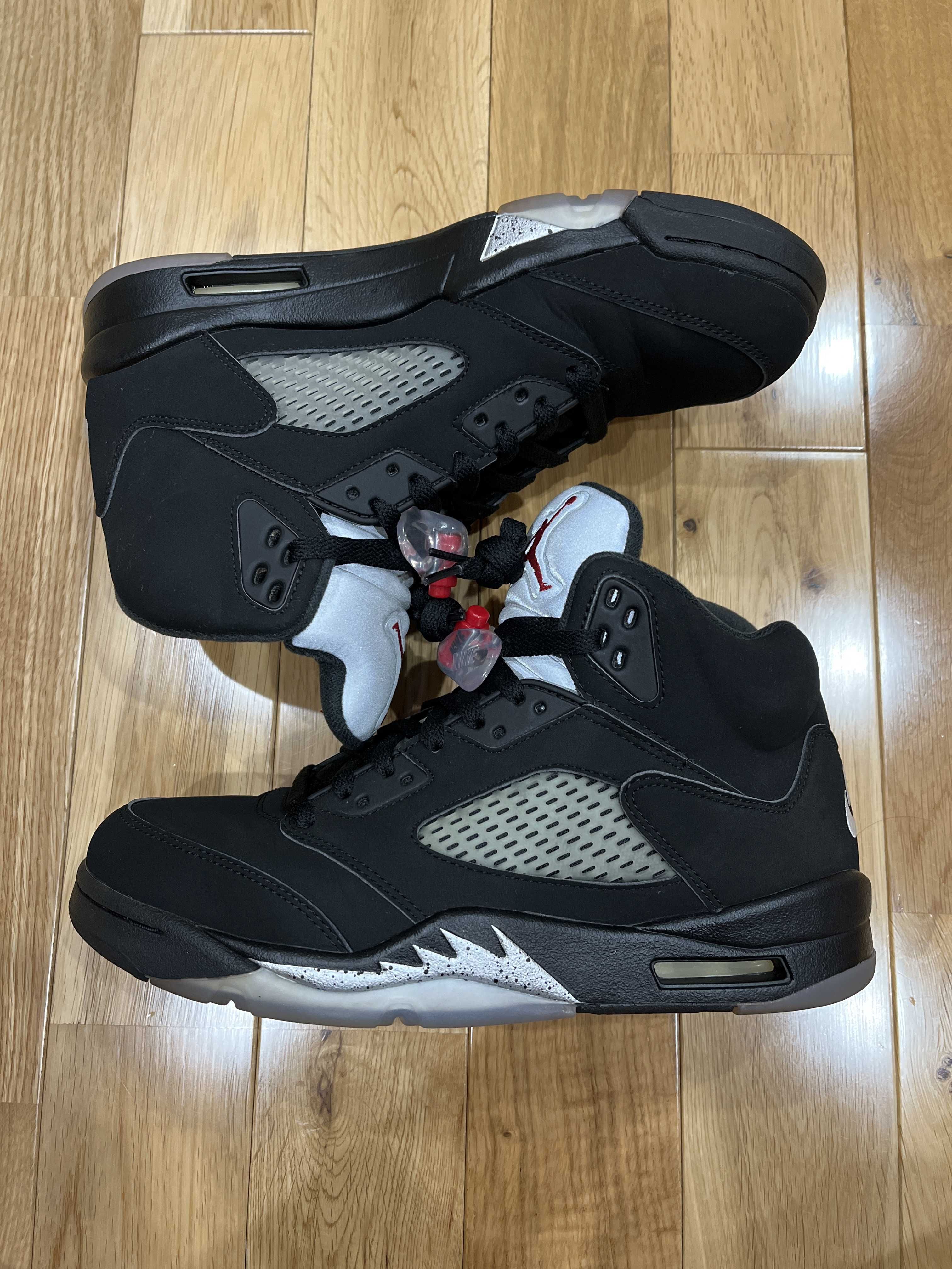 Nike Air Jordan 5 Retro OG "Black/Fire Red/Metallic Silver/White" (2016)