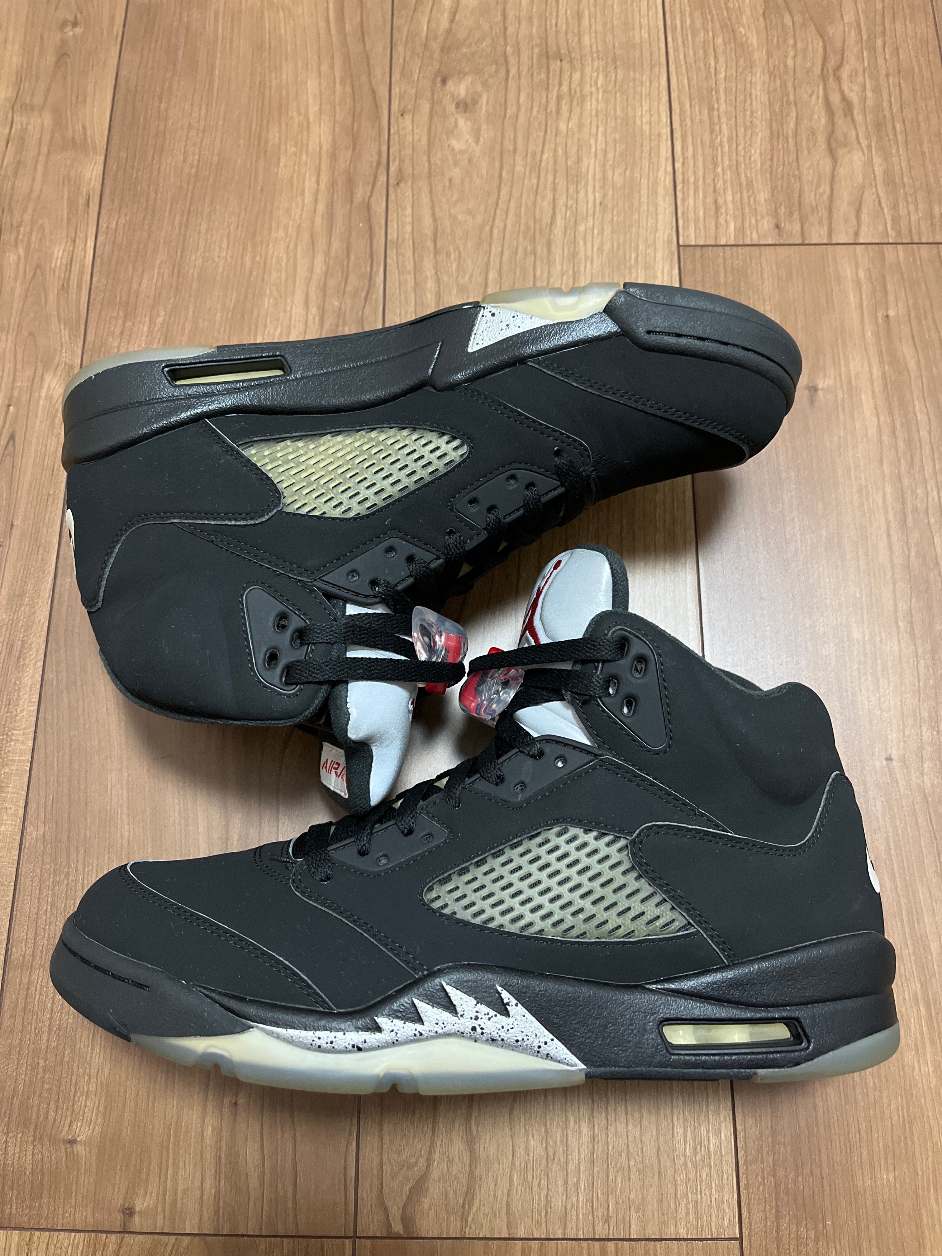 Nike Air Jordan 5 Retro OG "Black/Fire Red/Metallic Silver/White" (2016)