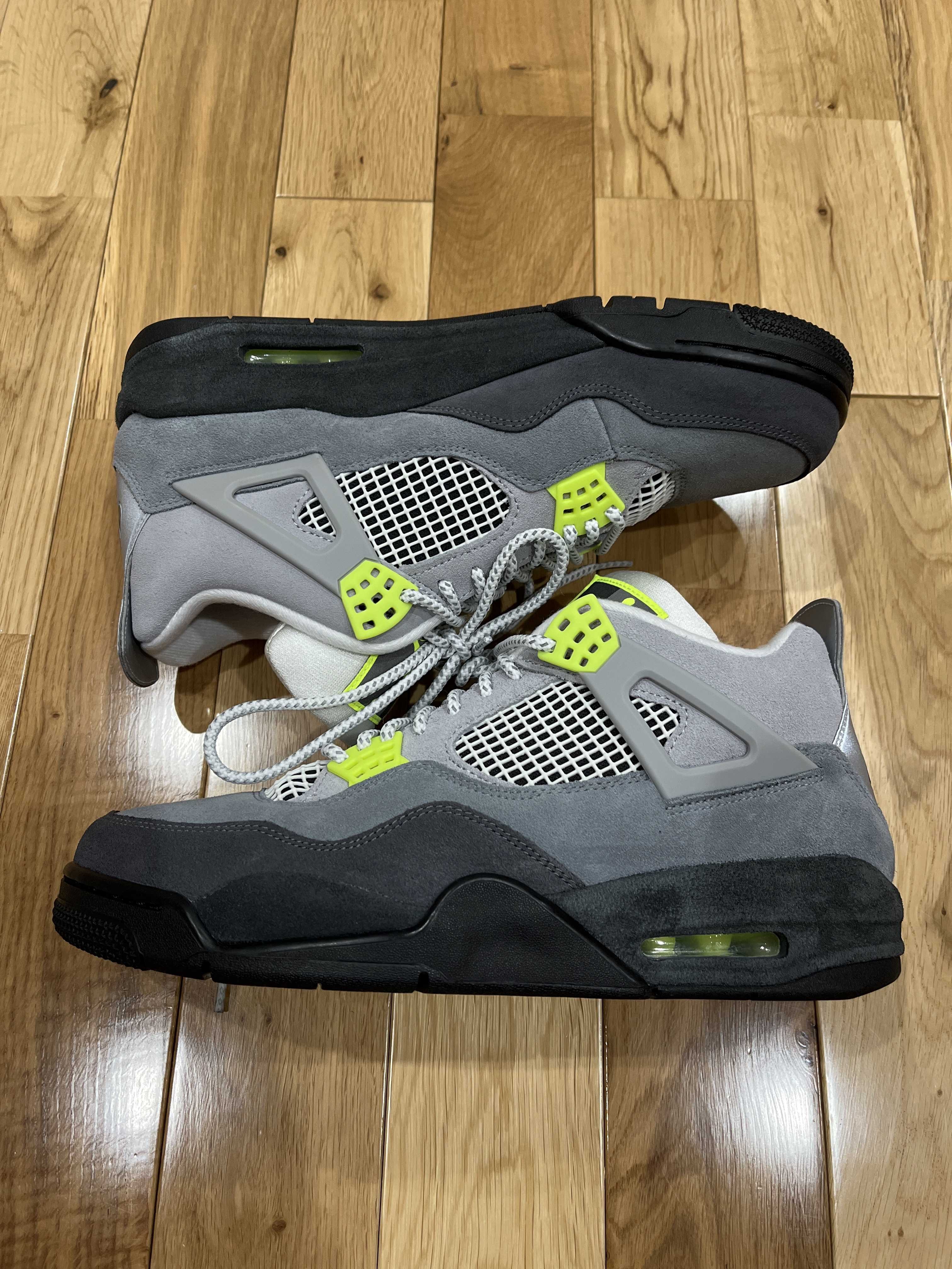 NIKE AIR JORDAN 4 RETRO LE "NEON"