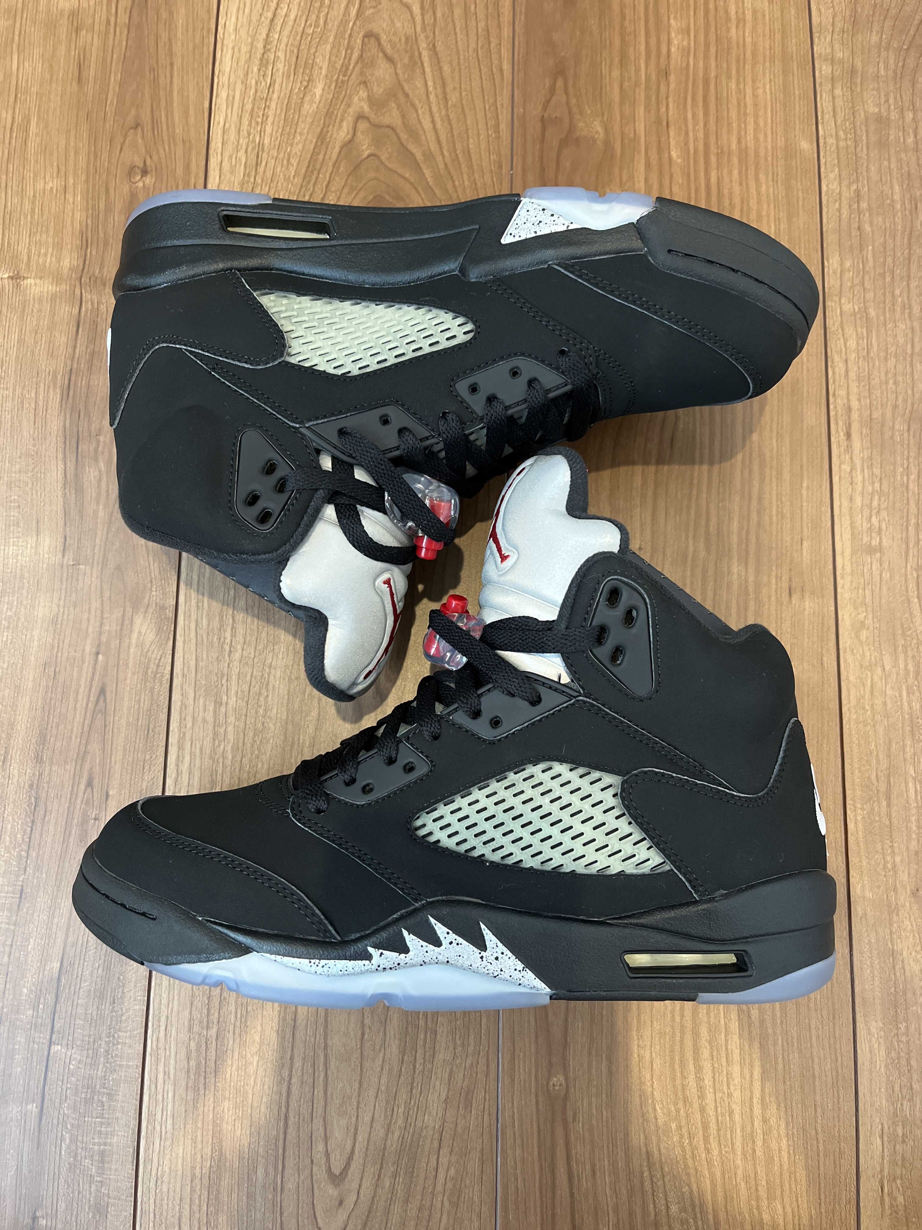 Nike Air Jordan 5 Retro OG "Black/Fire Red/Metallic Silver/White" (2016)