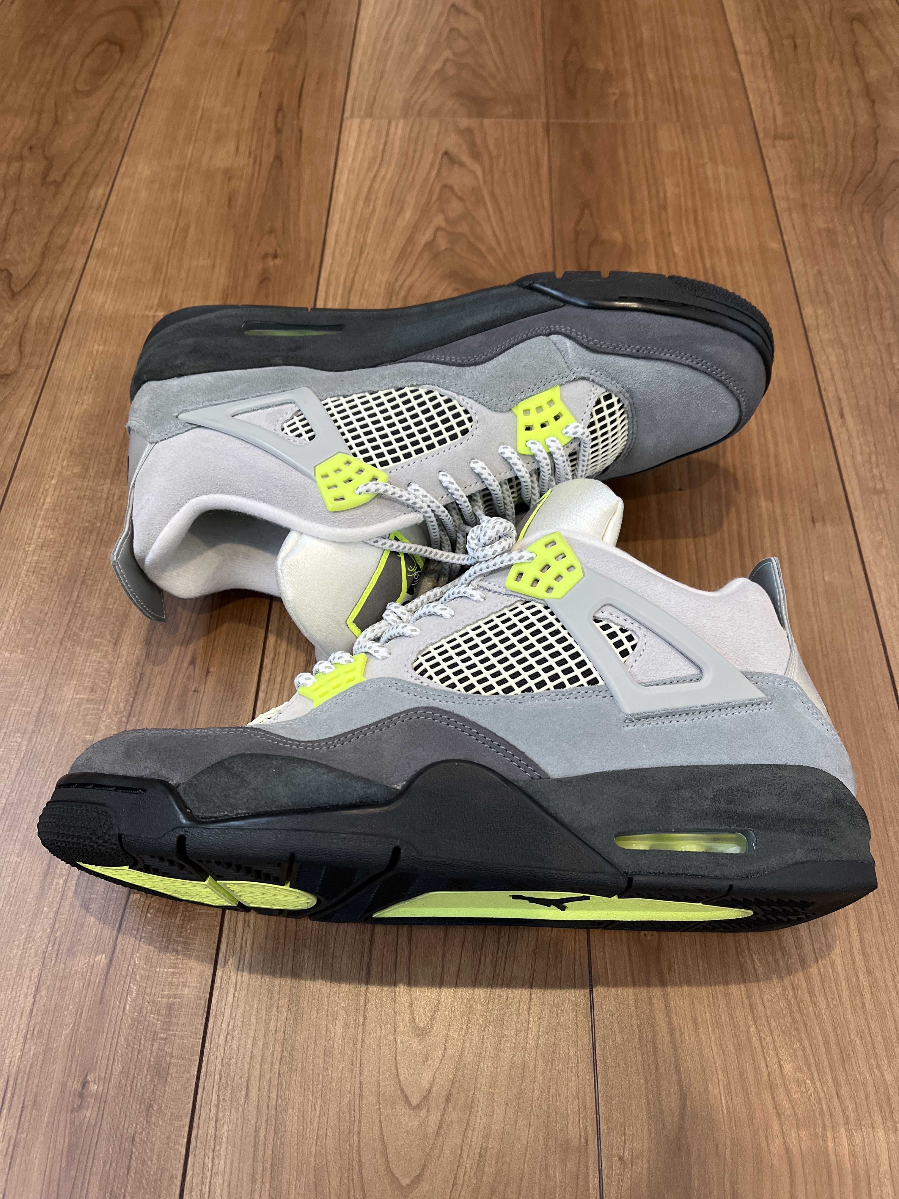 NIKE AIR JORDAN 4 RETRO LE "NEON"