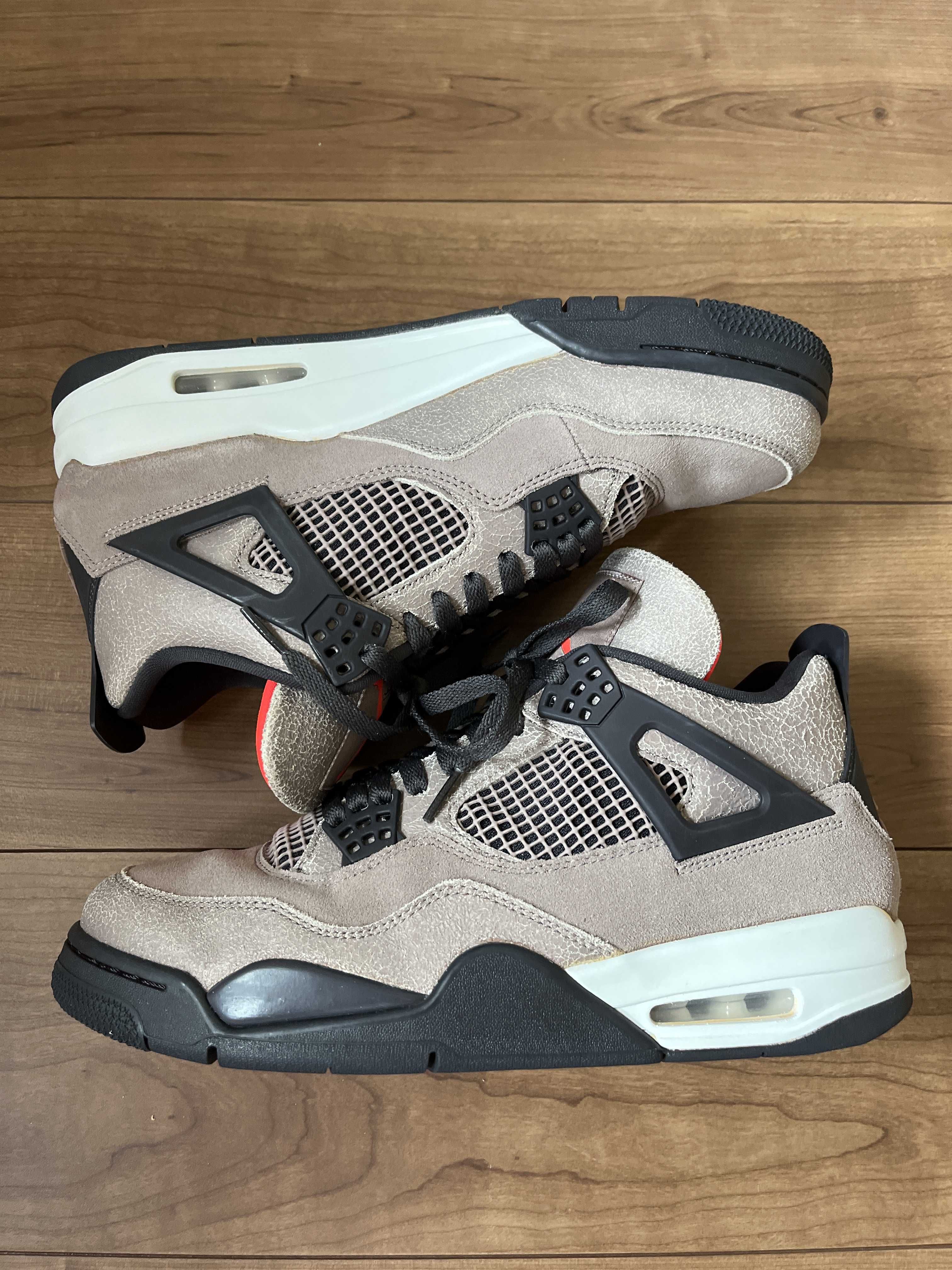 Nike Air Jordan 4 