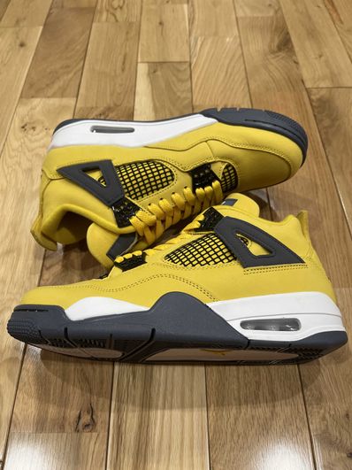 Nike Air Jordan 4 "Tour Yellow"