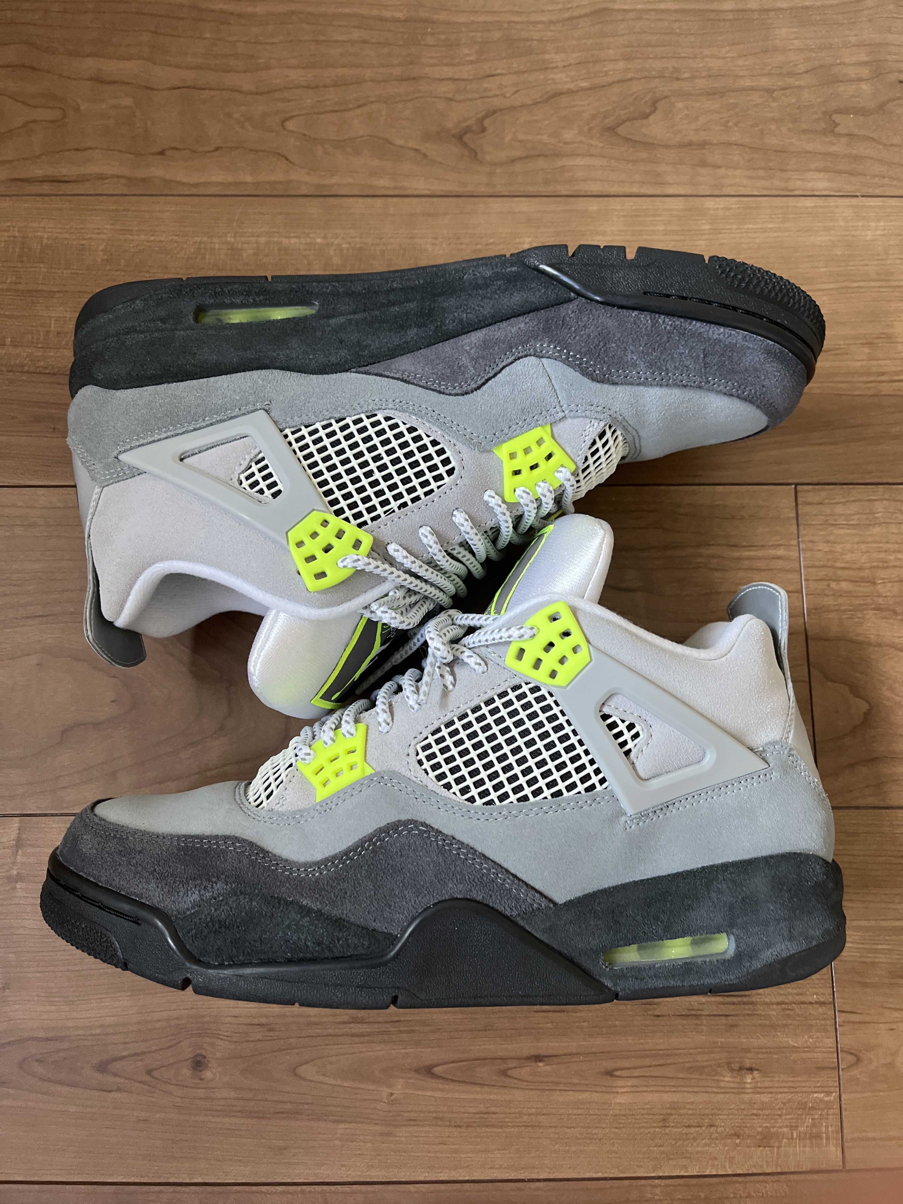 NIKE AIR JORDAN 4 RETRO LE "NEON"