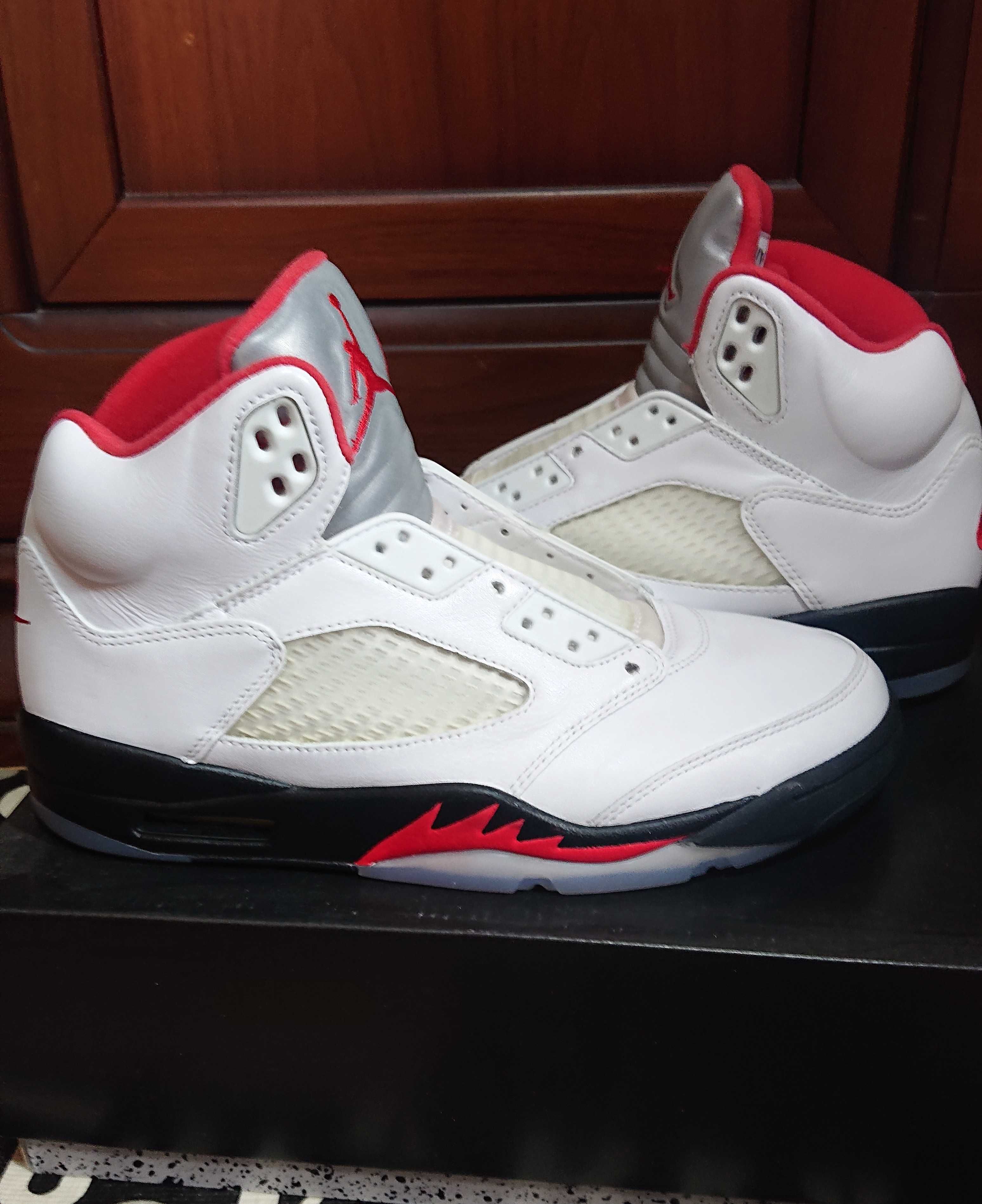 Nike Air Jordan 5 Retro "Fire Red" (2020)