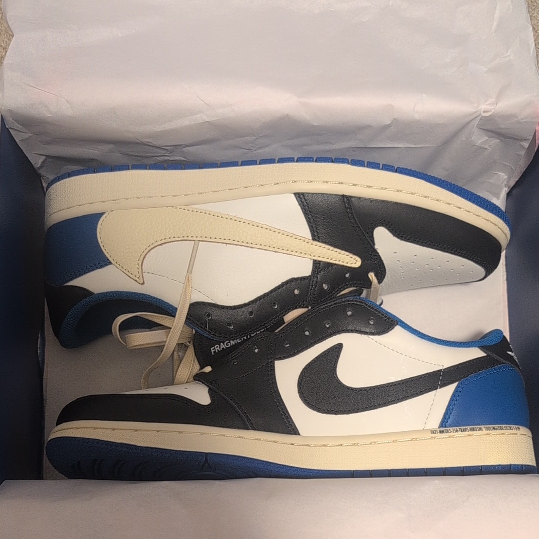 Travis Scott × fragment design × Nike Air Jordan 1 Low OG SP "Military Blue"