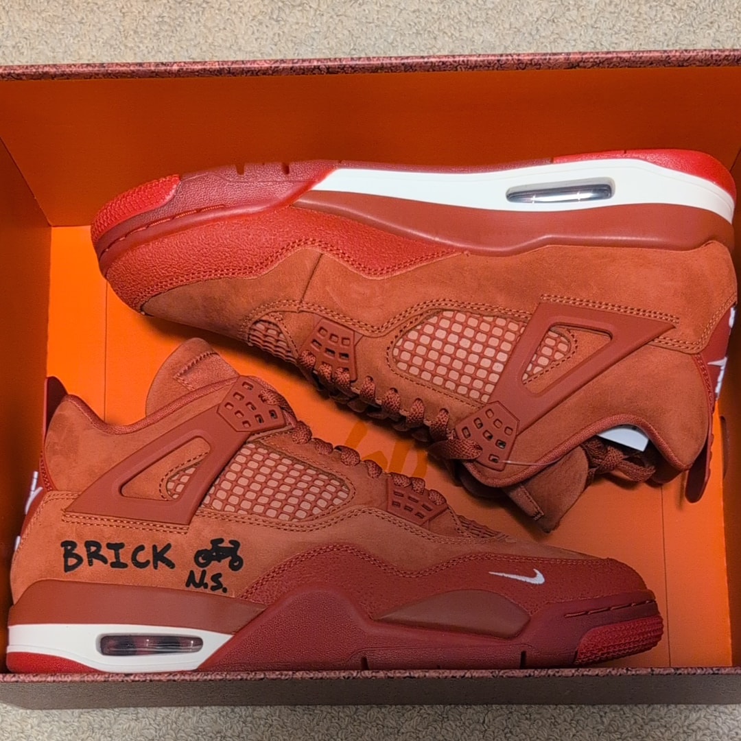 ナイジェルシルベスター × ナイキ エアジョーダン4 レトロ OG "ブリック バイ ブリック"