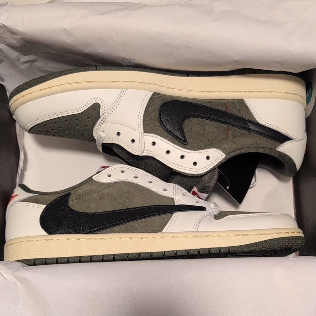 トラヴィススコット × ナイキ エアジョーダン1 ロー OG SP "リバースオリーブ"
