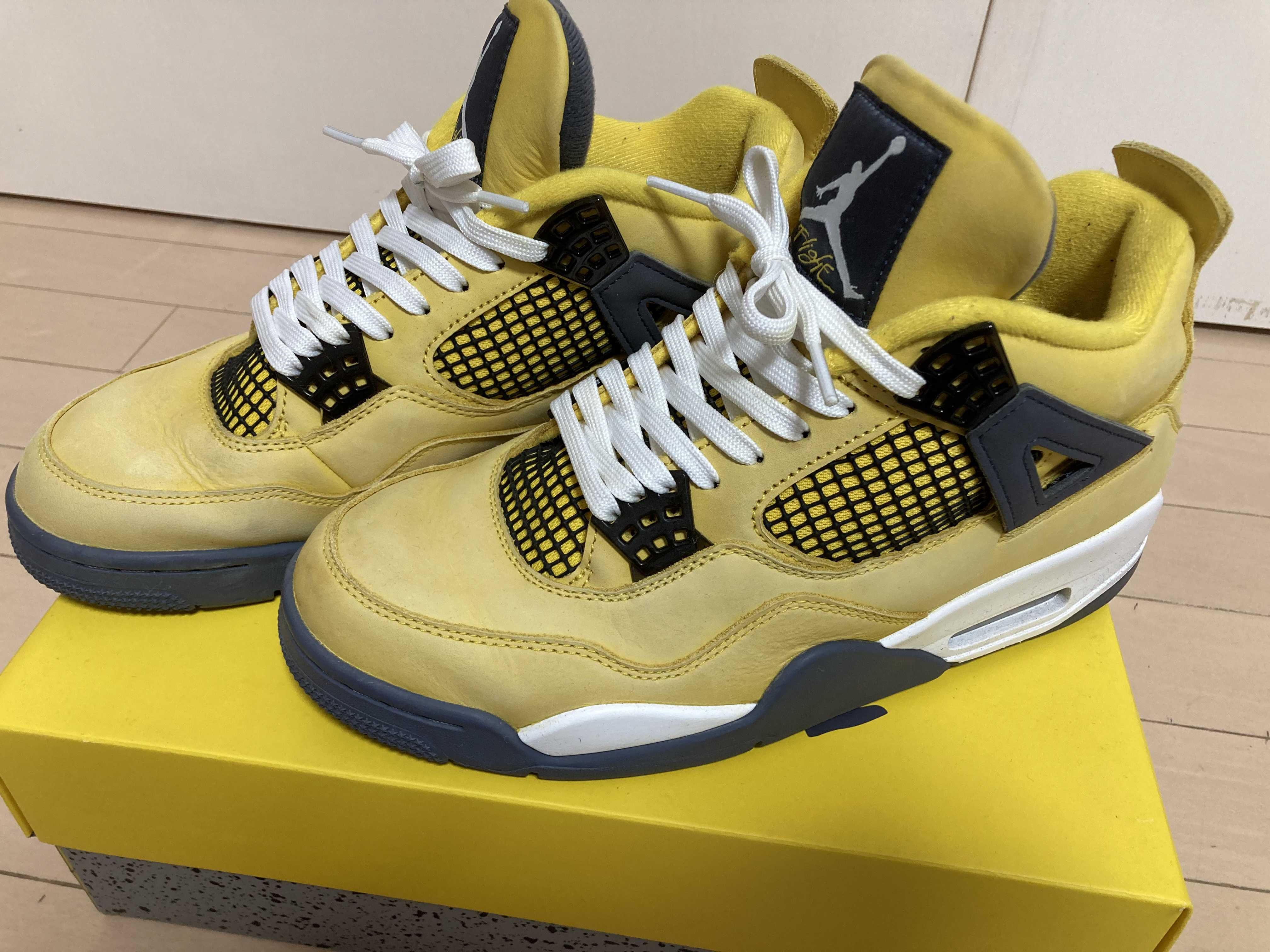 Nike Air Jordan 4 "Tour Yellow"