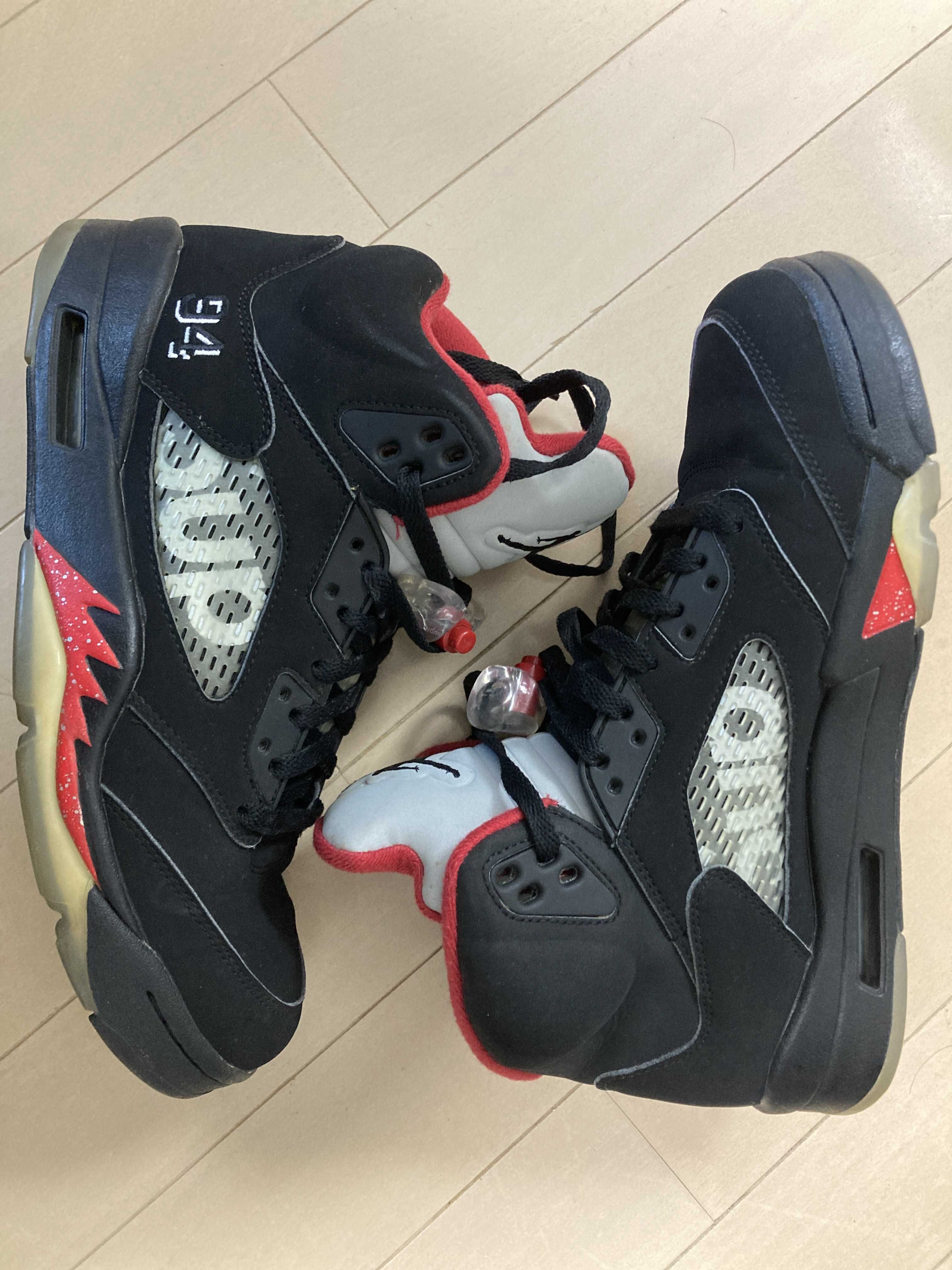 Supreme × Nike Air Jordan 5 Retro "Black"
