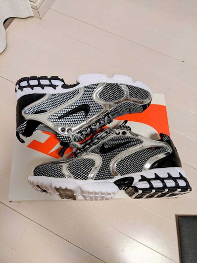 STUSSY × NIKE AIR ZOOM SPIRIDON CAGED "PURE PLATINUM/BLACK-WHITE"