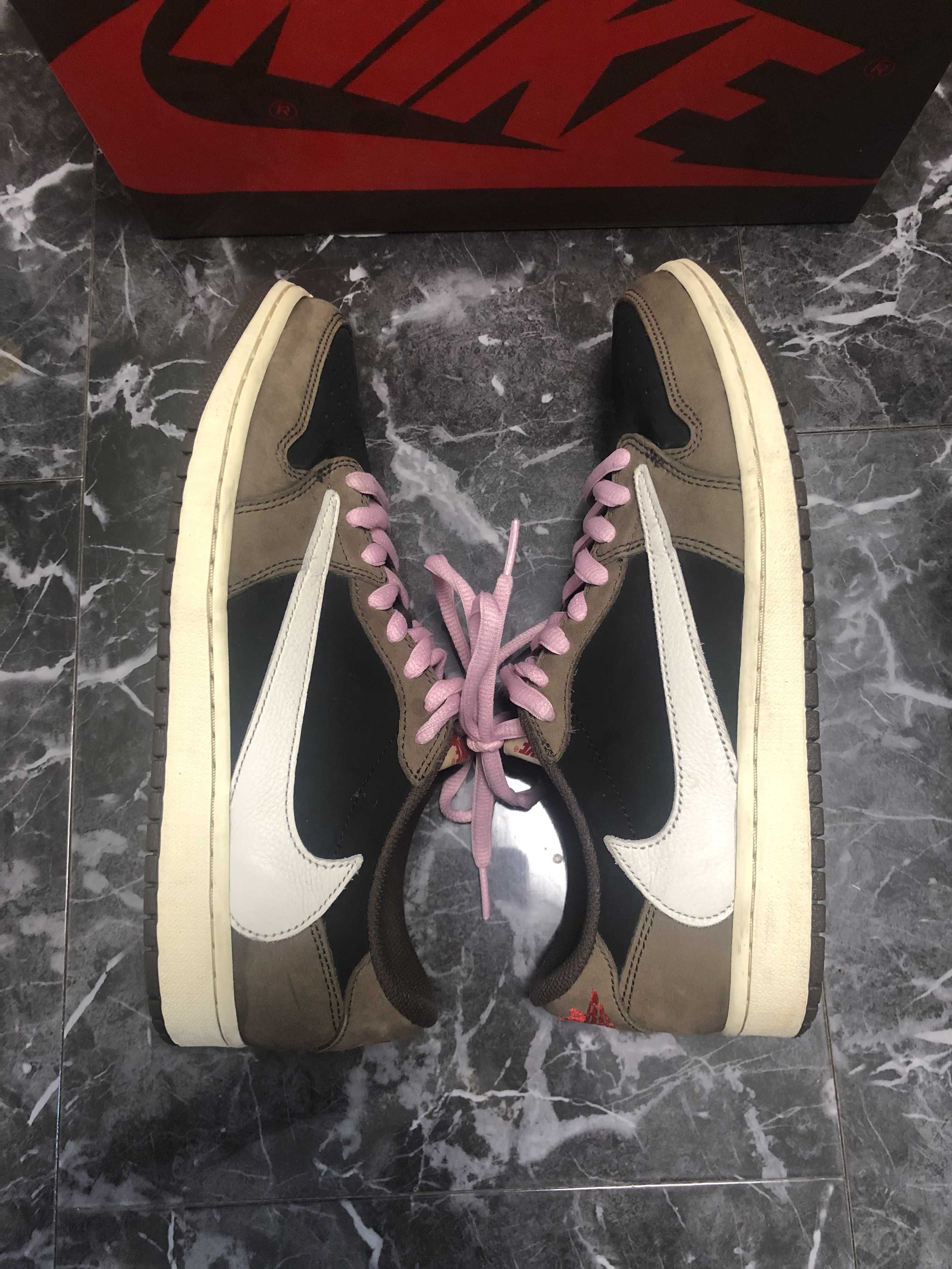 Travis Scott × Nike Air Jordan 1 Low OG SP-T  "Black/Dark Mocha"