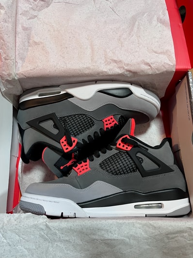 Nike Air Jordan 4 Retro "Infrared 23"