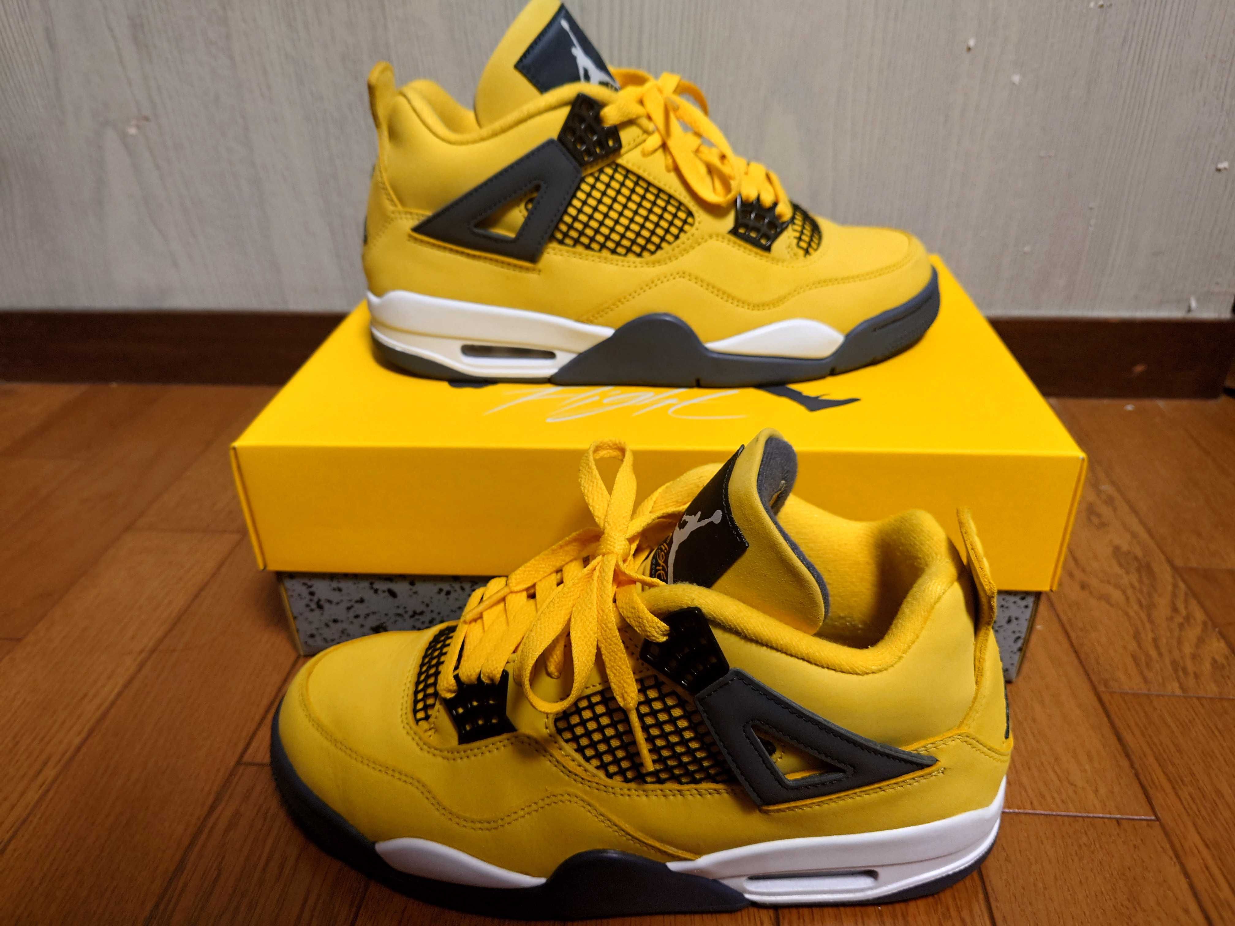 Nike Air Jordan 4 "Tour Yellow"
