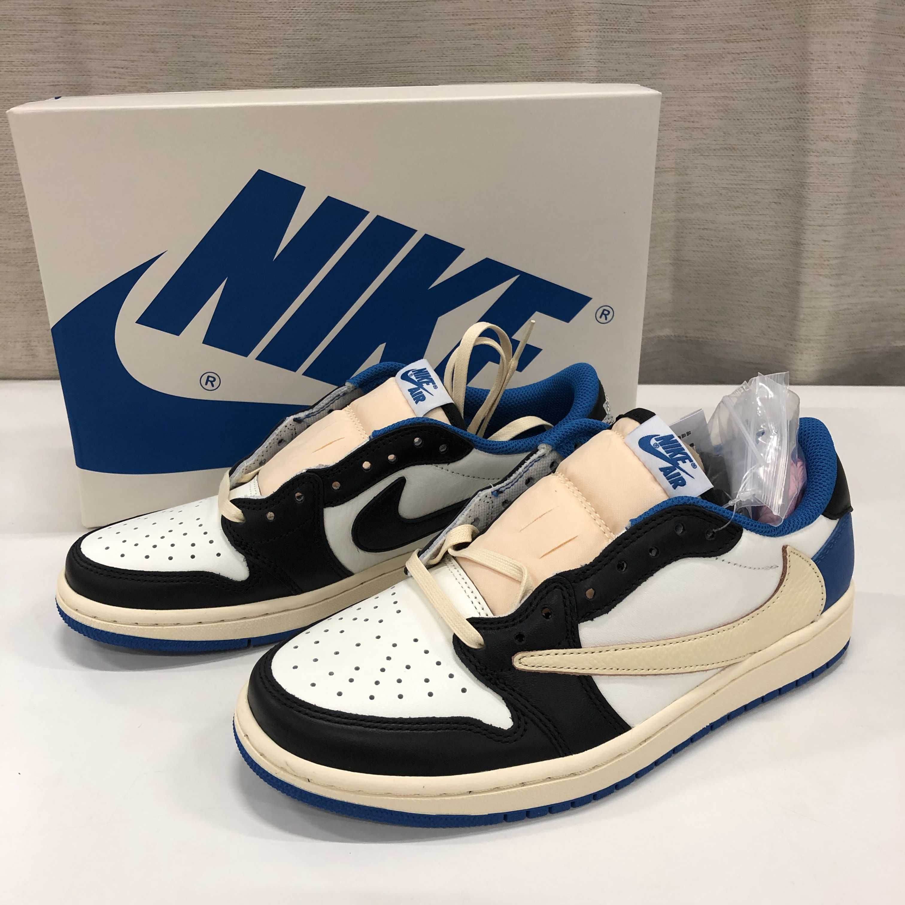 Travis Scott × fragment design × Nike Air Jordan 1 Low OG SP "Military Blue"