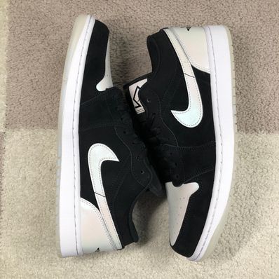 Nike Air Jordan 1 Low "Omega/Black/White"