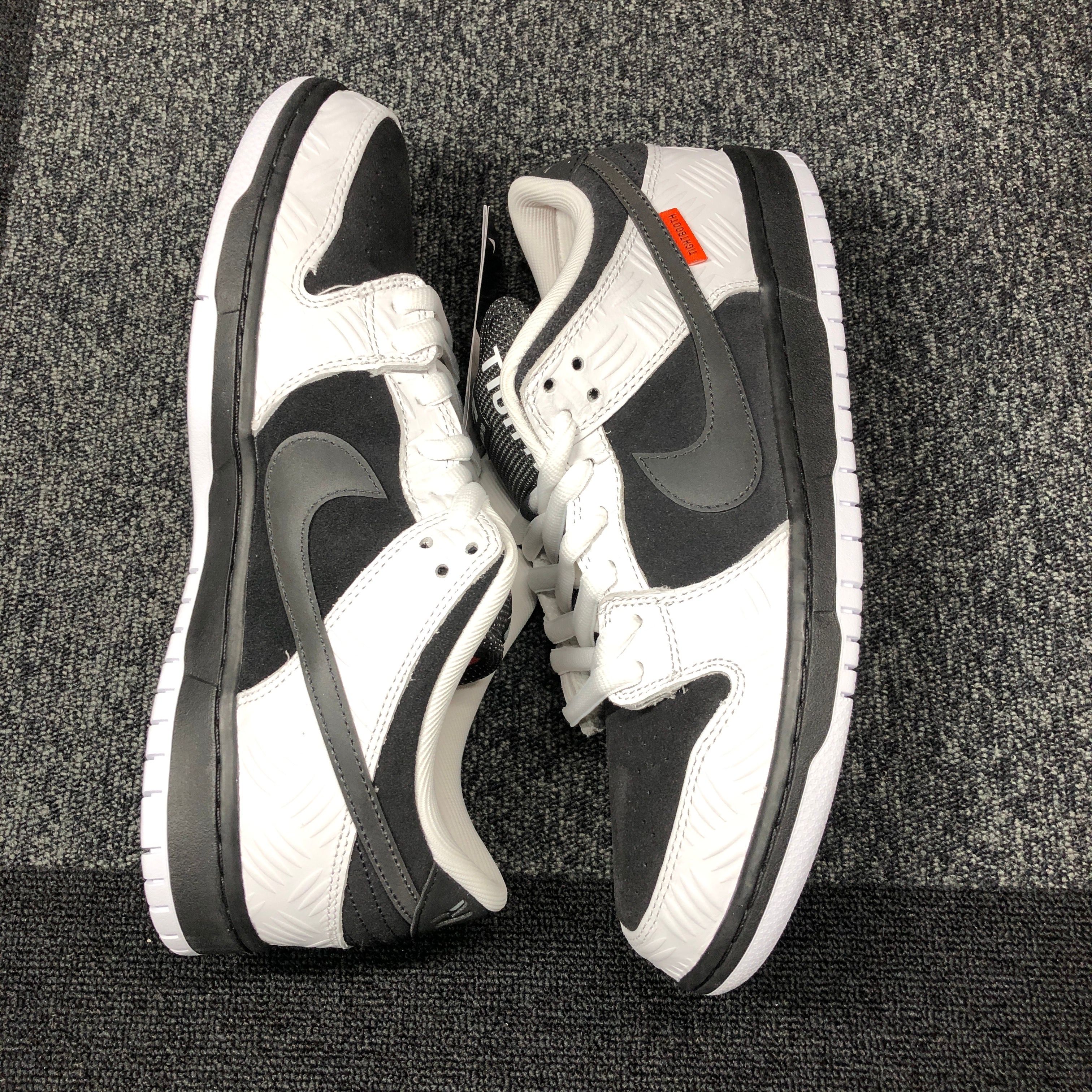 TIGHTBOOTH × Nike SB Dunk Low Pro QS "Black and White"