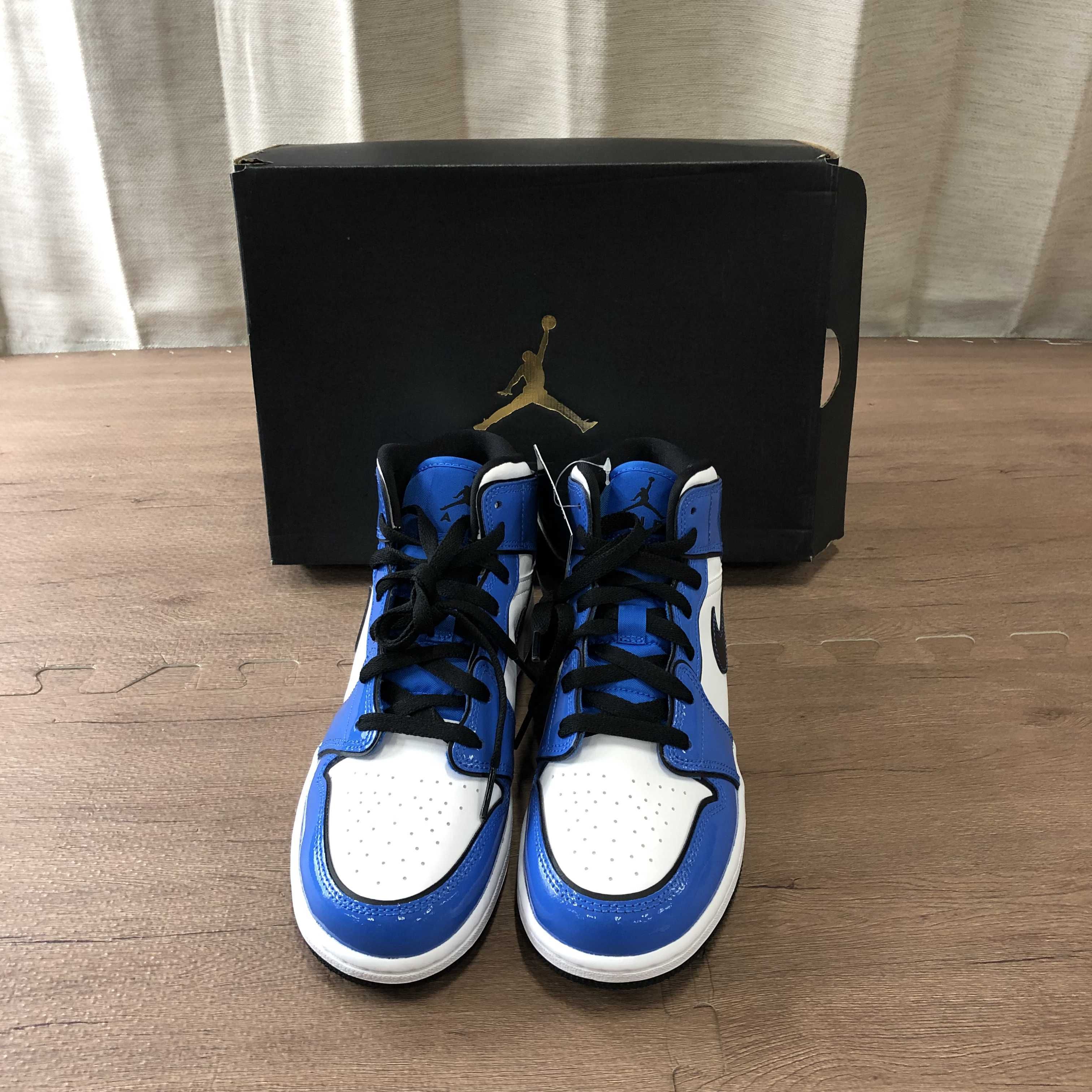 Nike GS Air Jordan 1 Mid SE "Signal Blue"