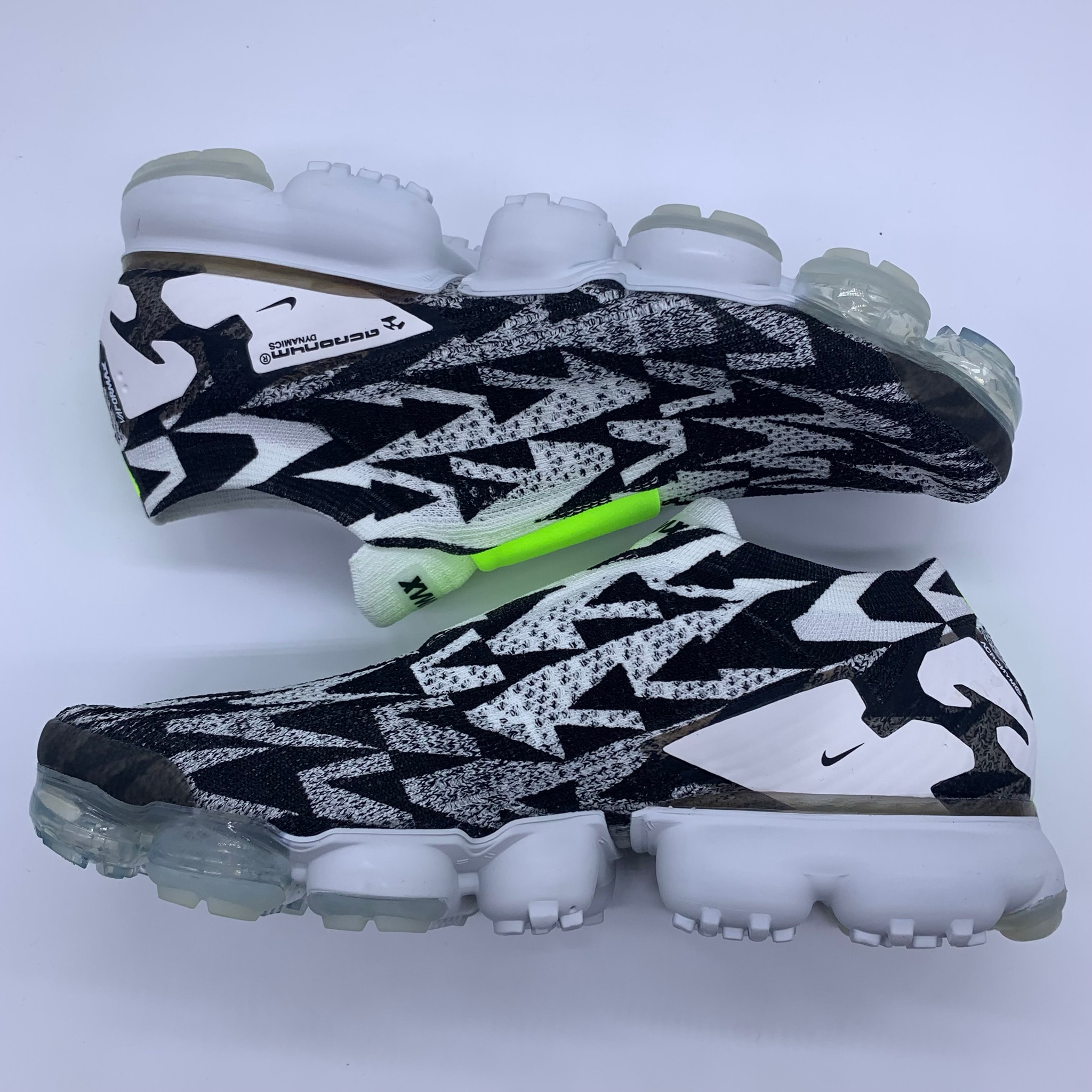 Acronym × Nike Vapormax Moc 2 "Light BoneE"