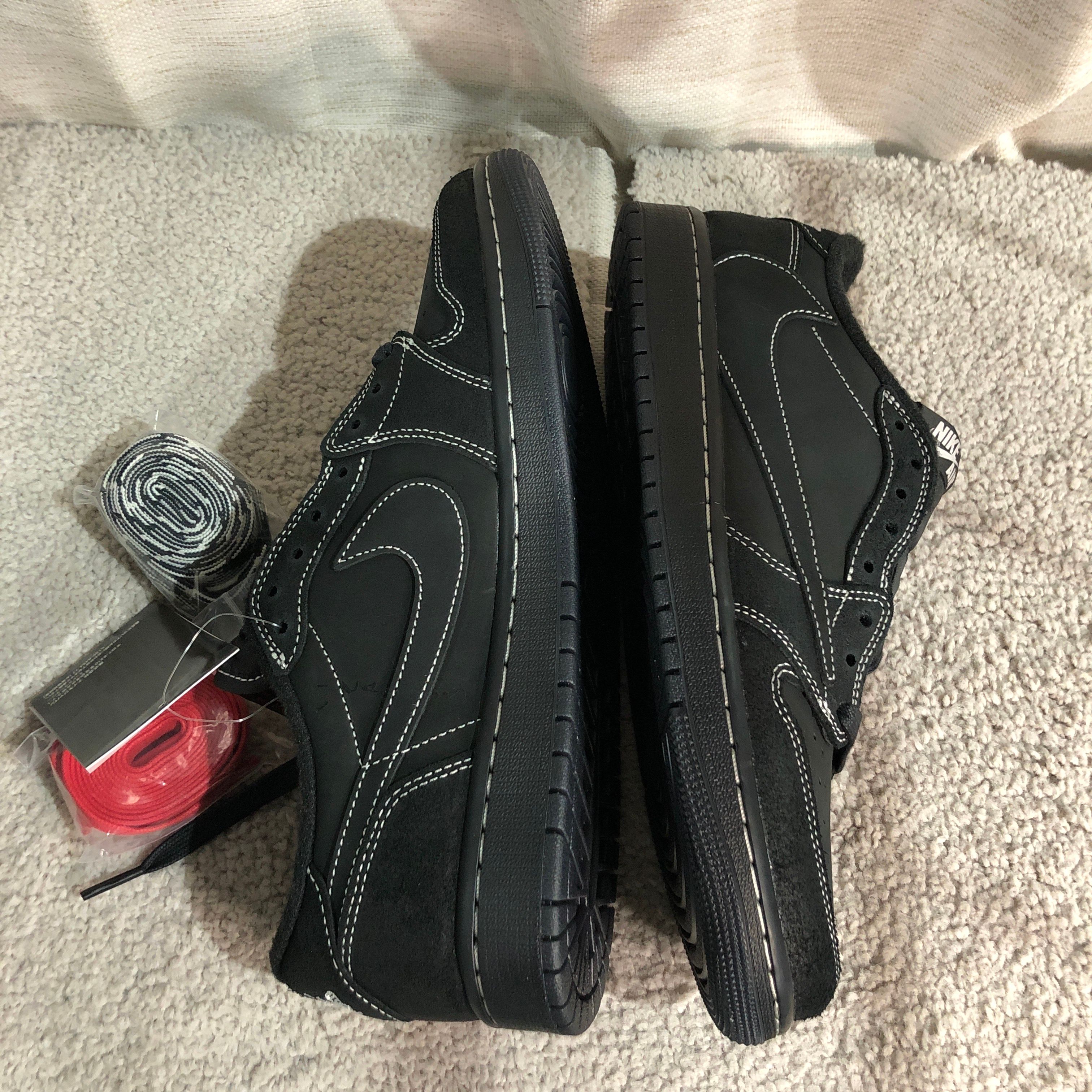 Travis Scott × Nike Air Jordan 1 Low OG SP "Black Phantom"