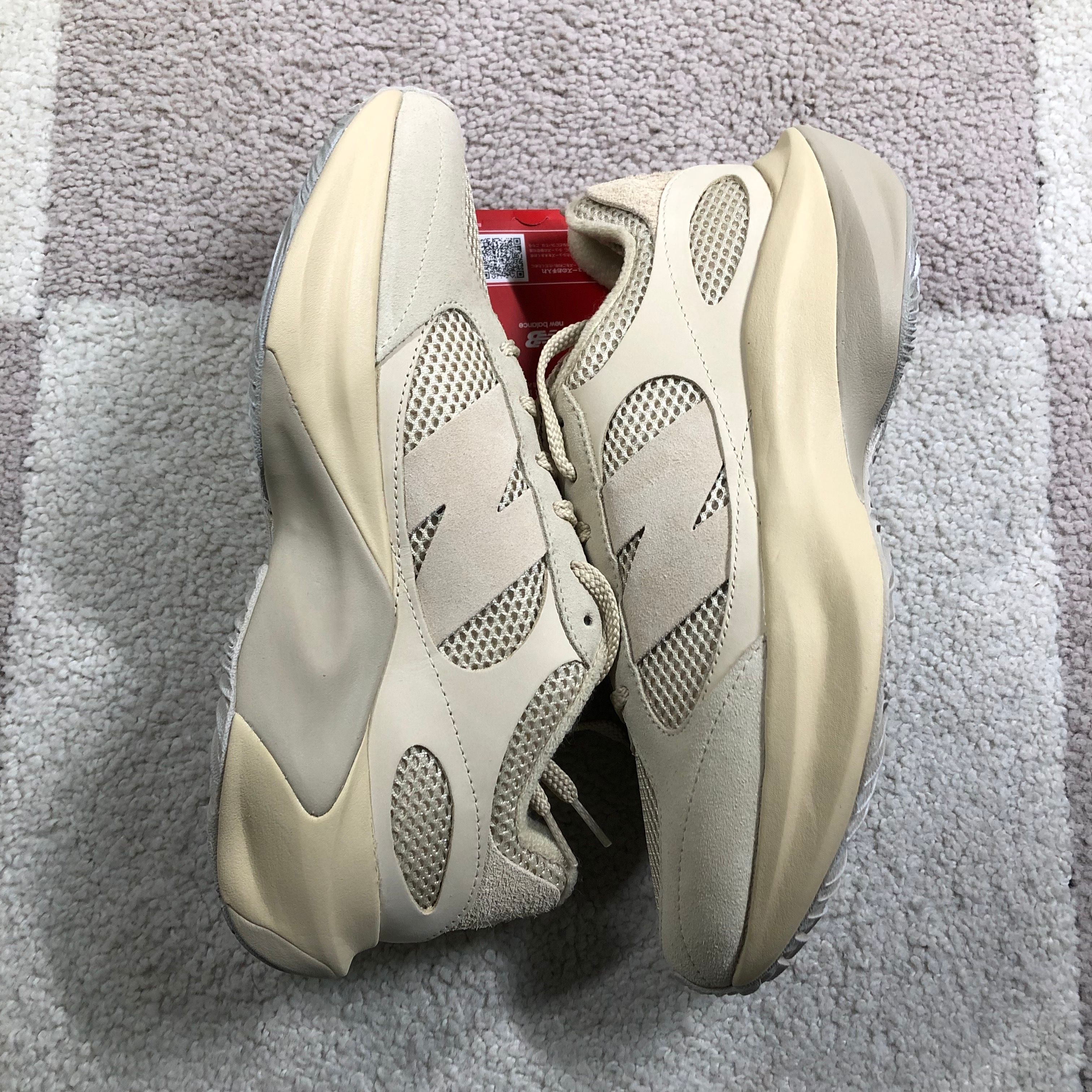 AURALEE × New Balance Warped Runner "Light Green Beige"