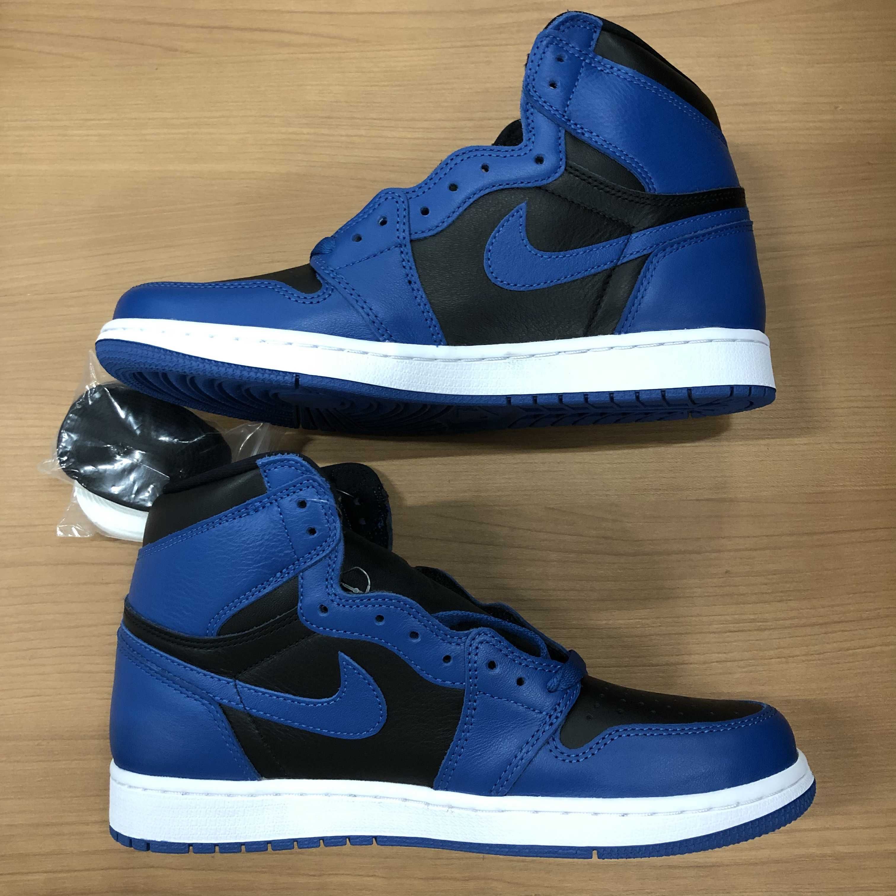 Nike Air Jordan 1 Retro High OG "Dark Marina Blue"