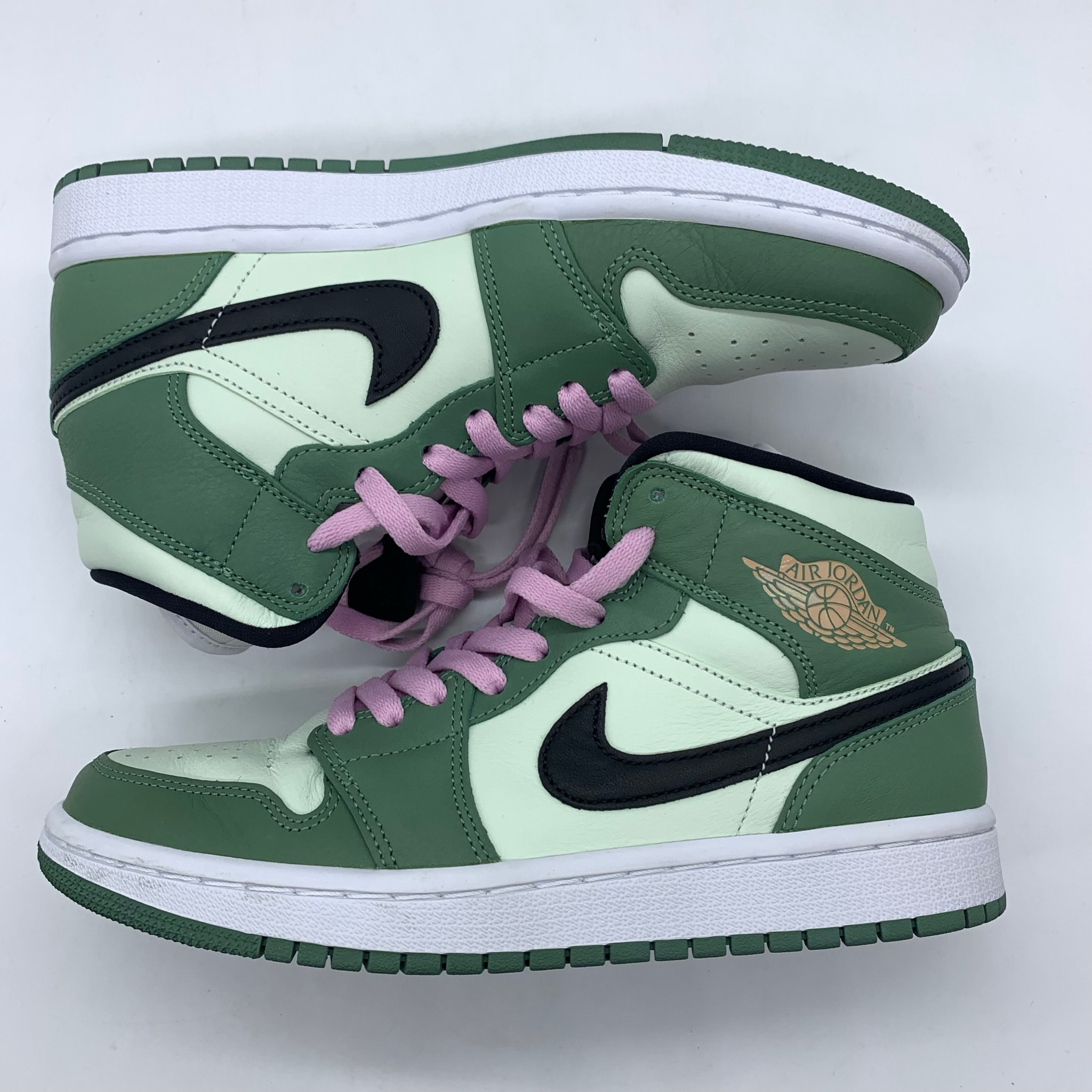 Nike Women's Air Jordan 1 Mid SE "Dutch Green"