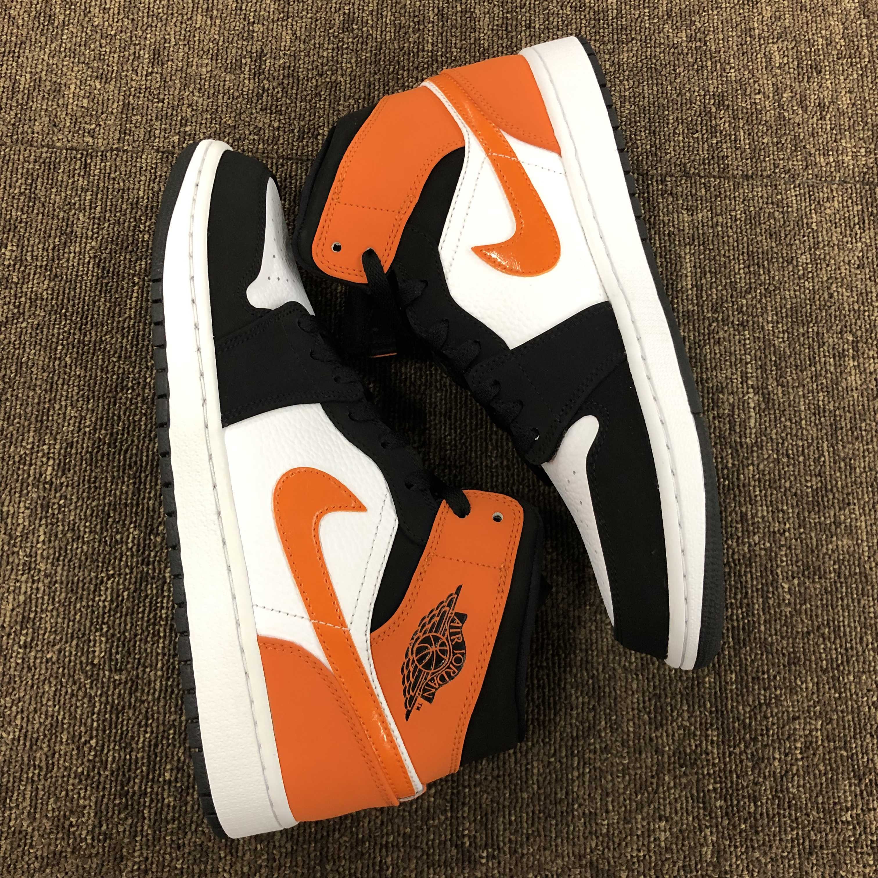 NIKE AIR JORDAN 1 MID "SHATTERED BACKBOARD"