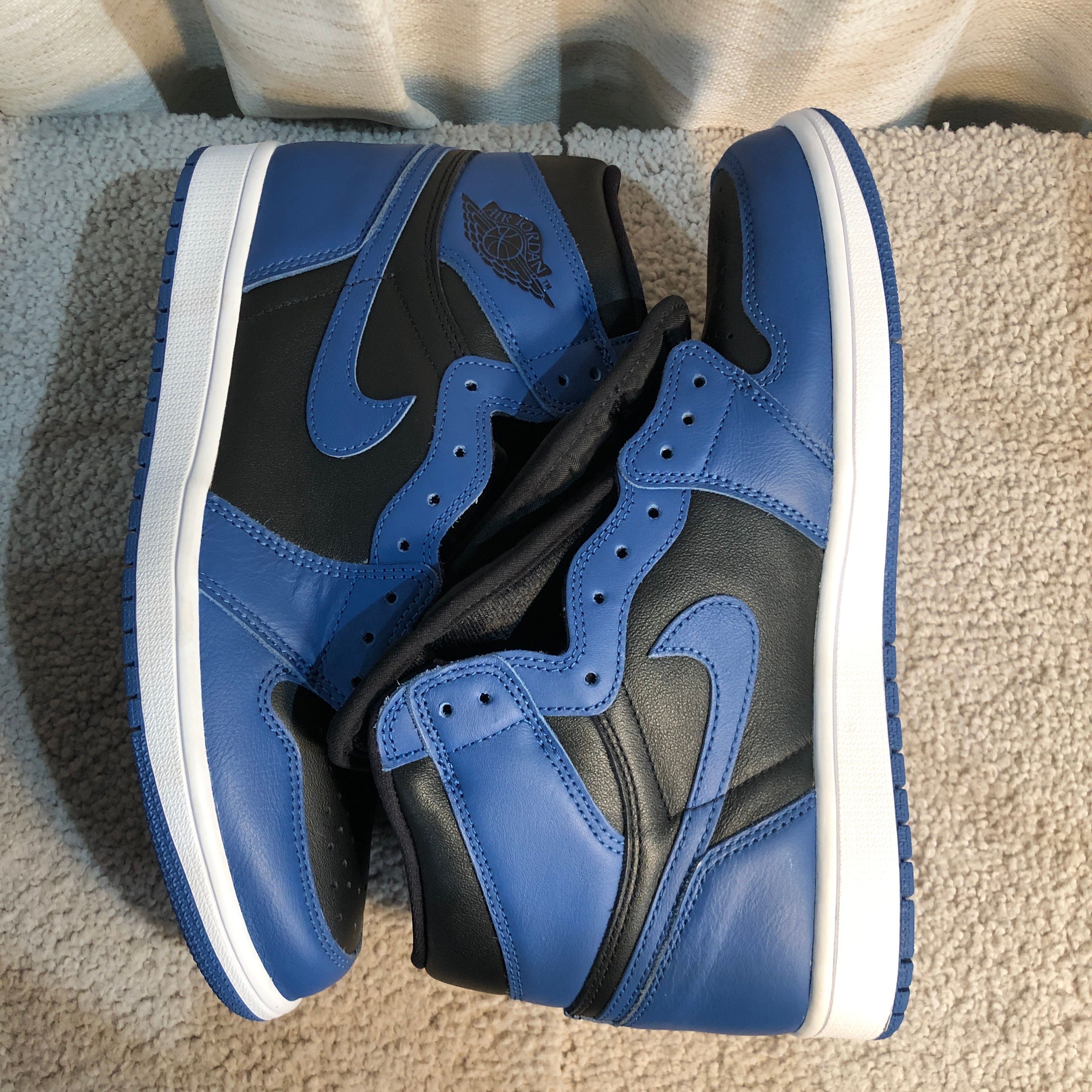 Nike Air Jordan 1 Retro High OG "Dark Marina Blue"