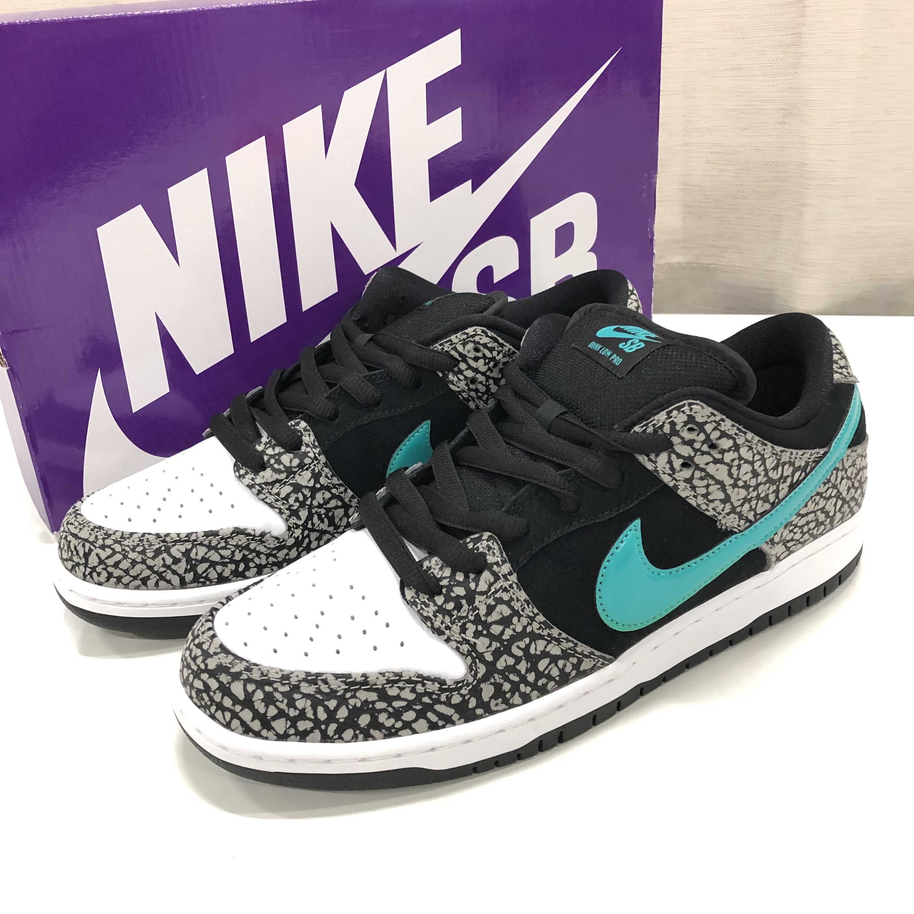 Nike SB Dunk Low "Elephant/Safari"