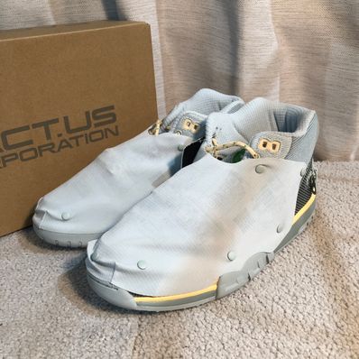 Travis Scott × Nike Air Trainer 1 SP "Grey Haze and Dusty Sage"