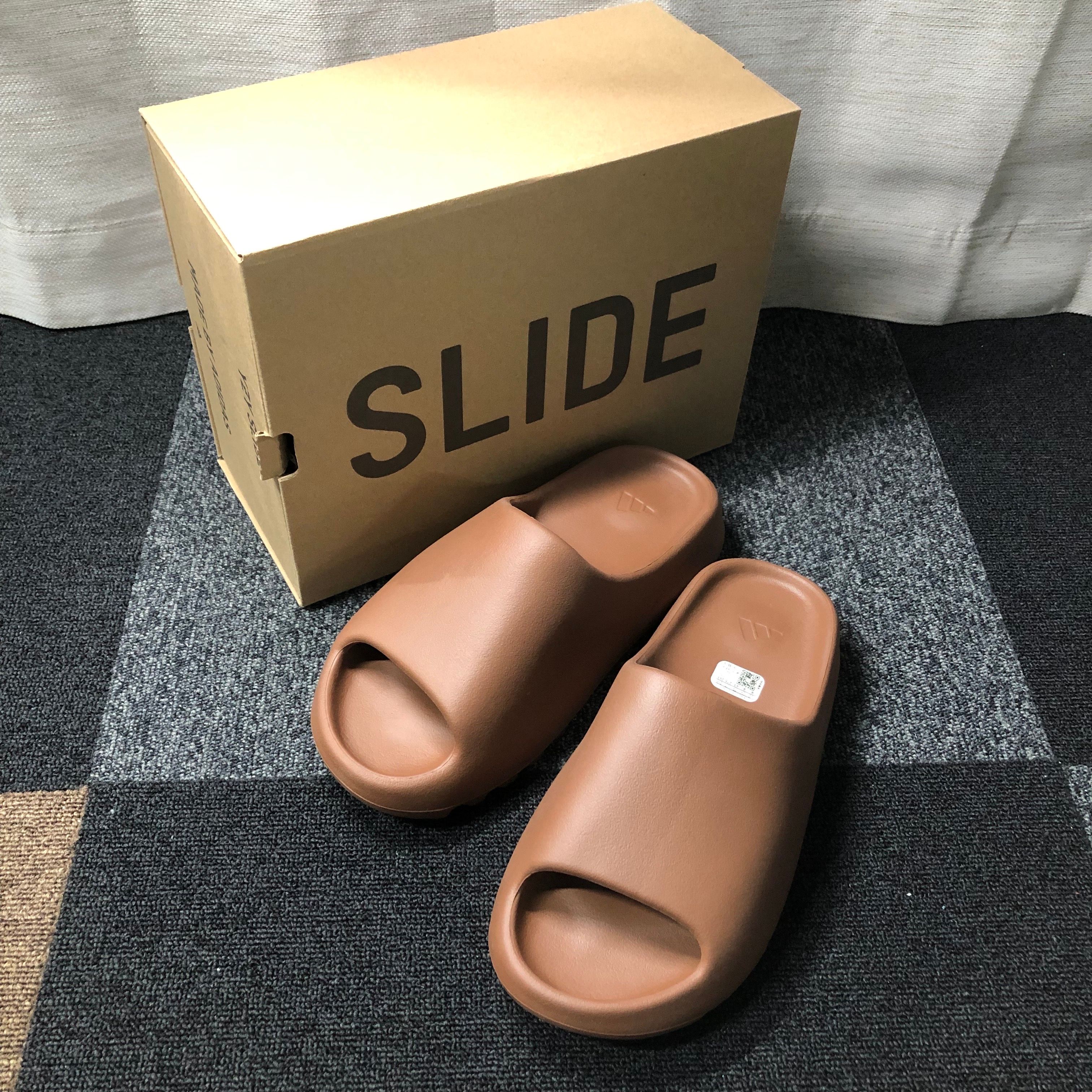 adidas YEEZY Slide "Flax"