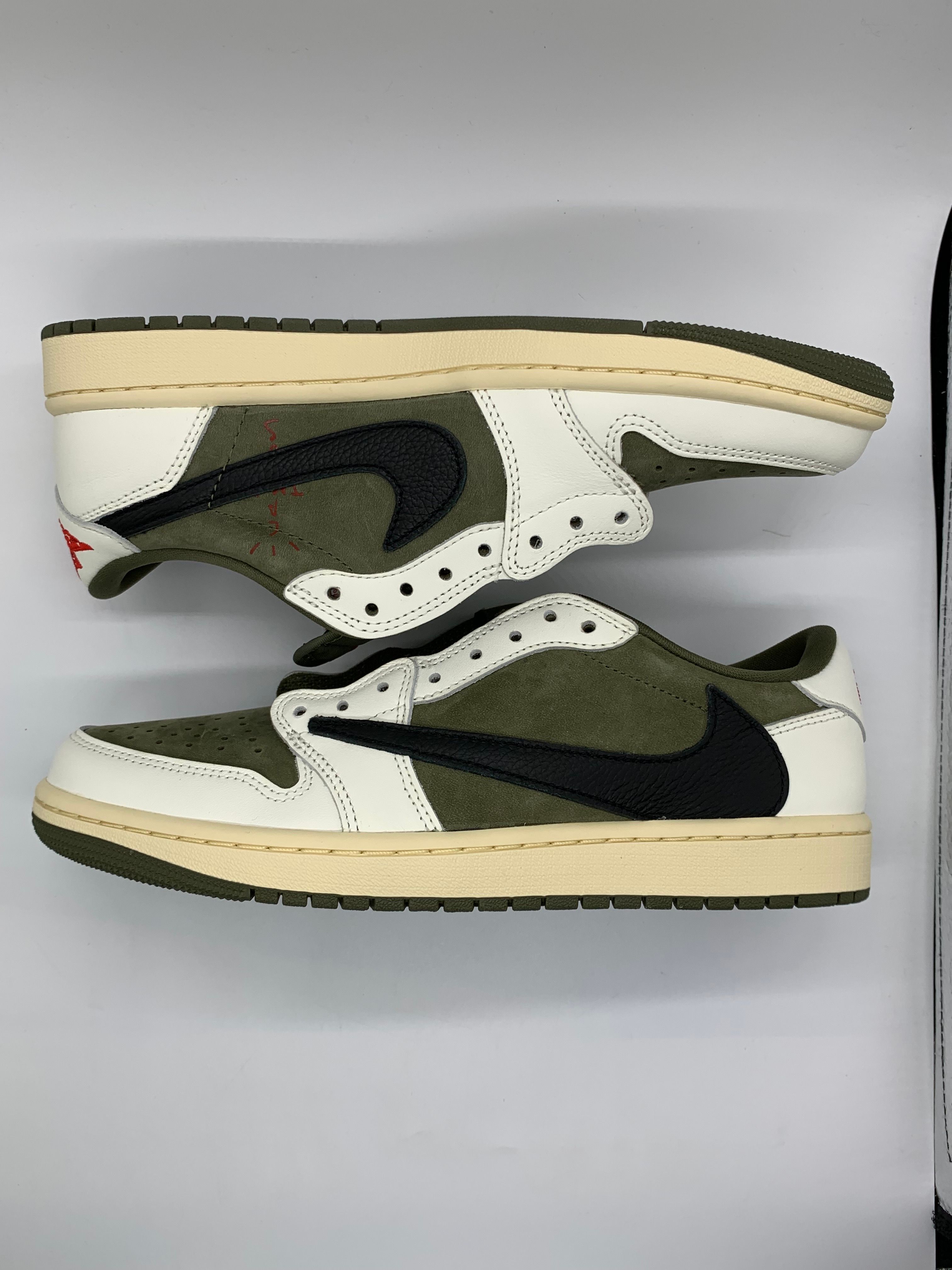 Travis Scott × Nike Air Jordan 1 Low OG SP "Reverse Olive"