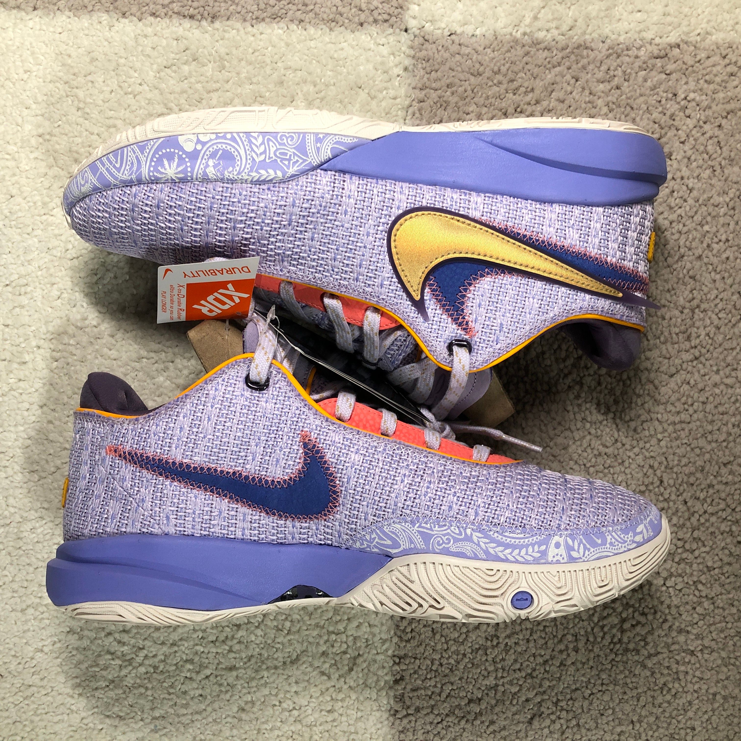 Nike LeBron 20 "Violet Frost"