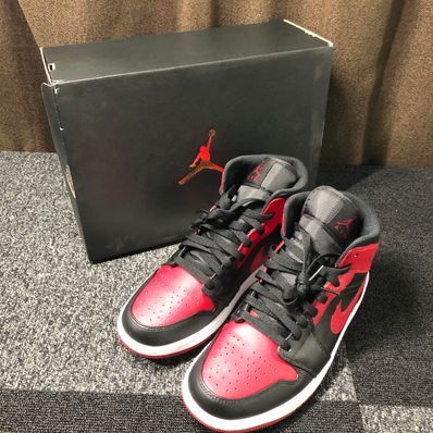Nike Air Jordan 1 Mid "Bred"
